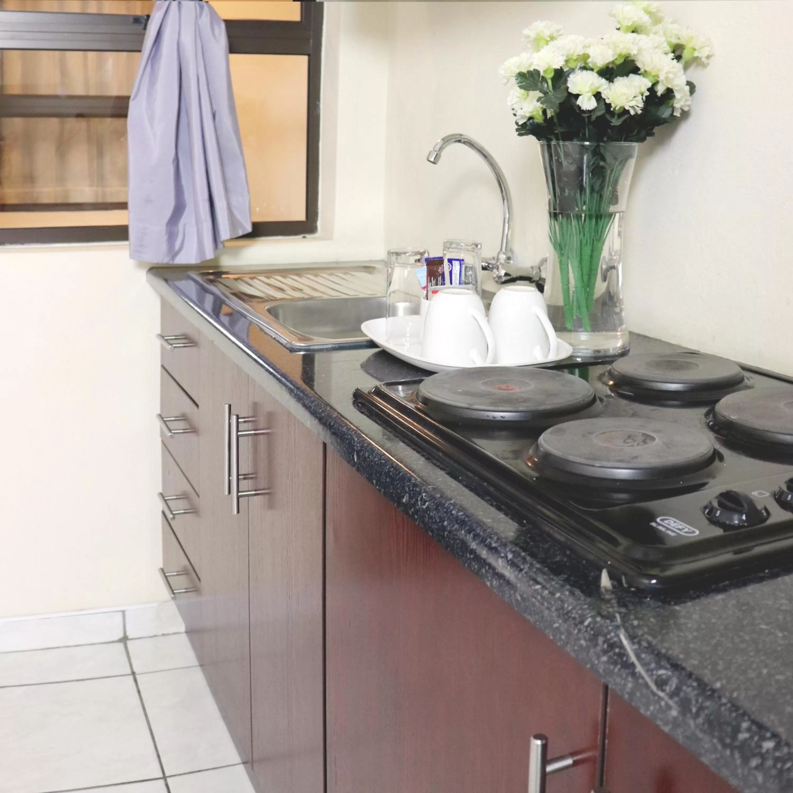 Kitchen or kitchenette, Kitchen/Kitchenette in Tribute Guest House Matala