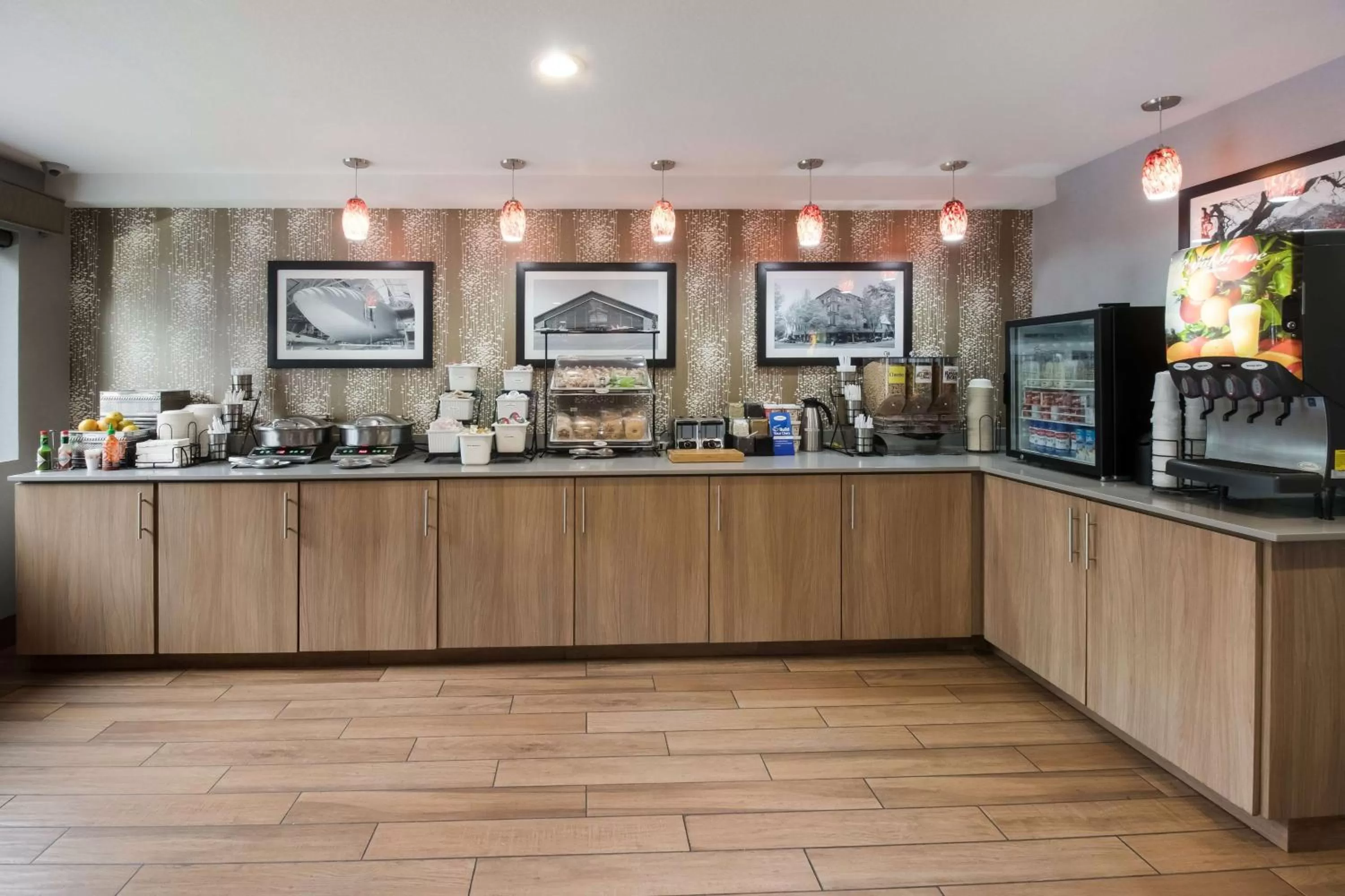 Restaurant/places to eat in Best Western McMinnville Inn