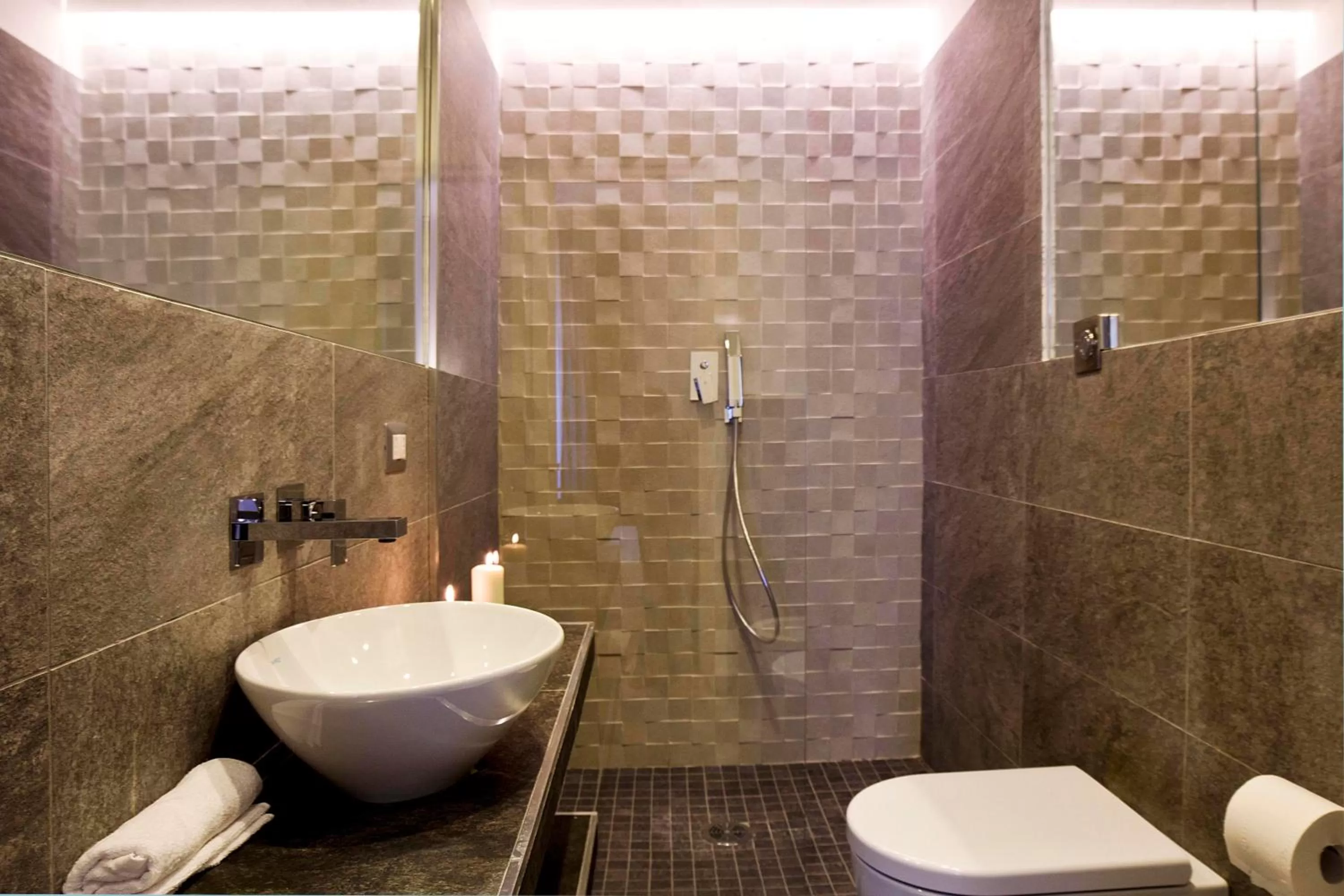 Shower in Roman Holidays Boutique Hotel