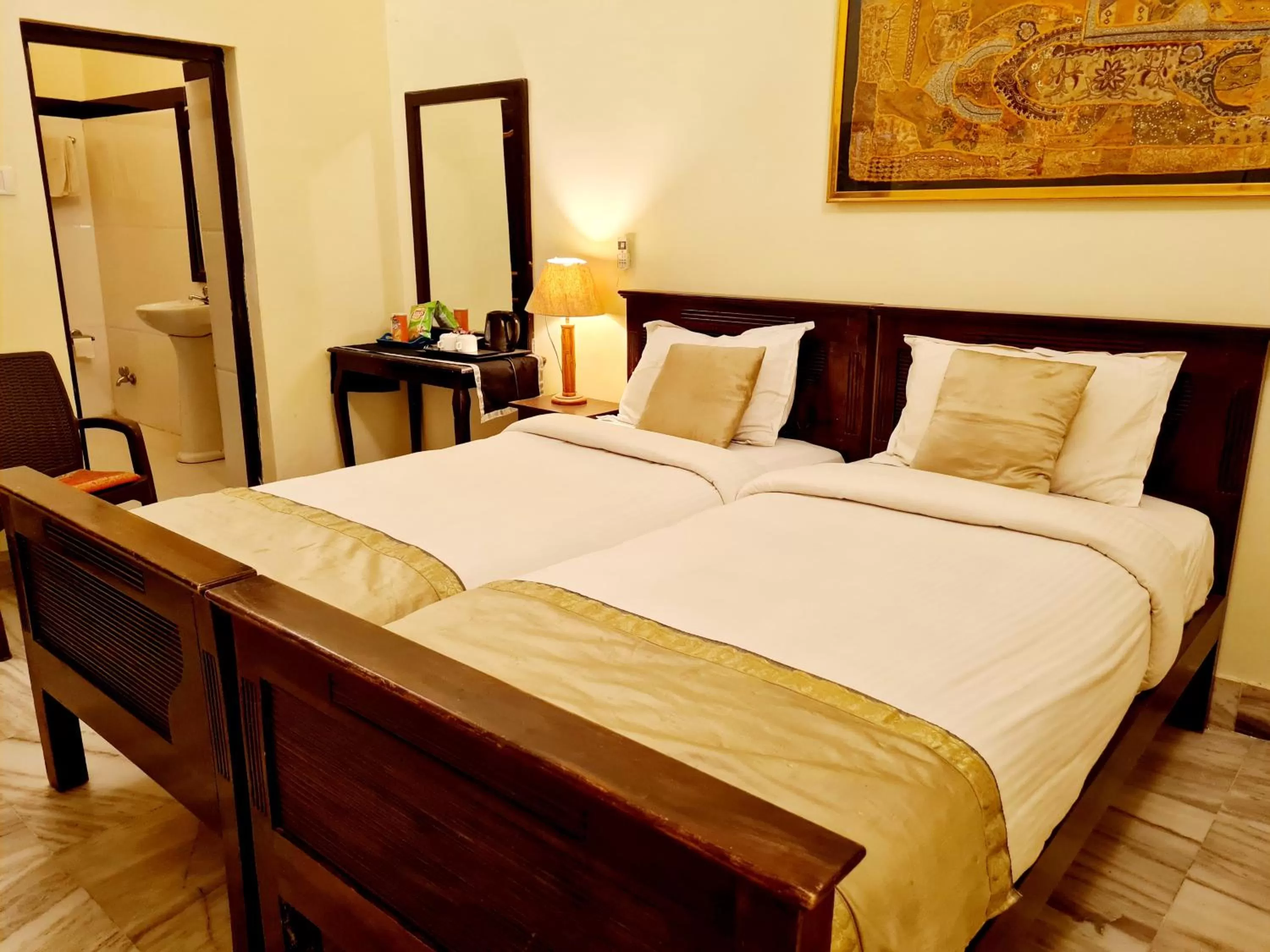 Bed in Hotel Shahi Garh