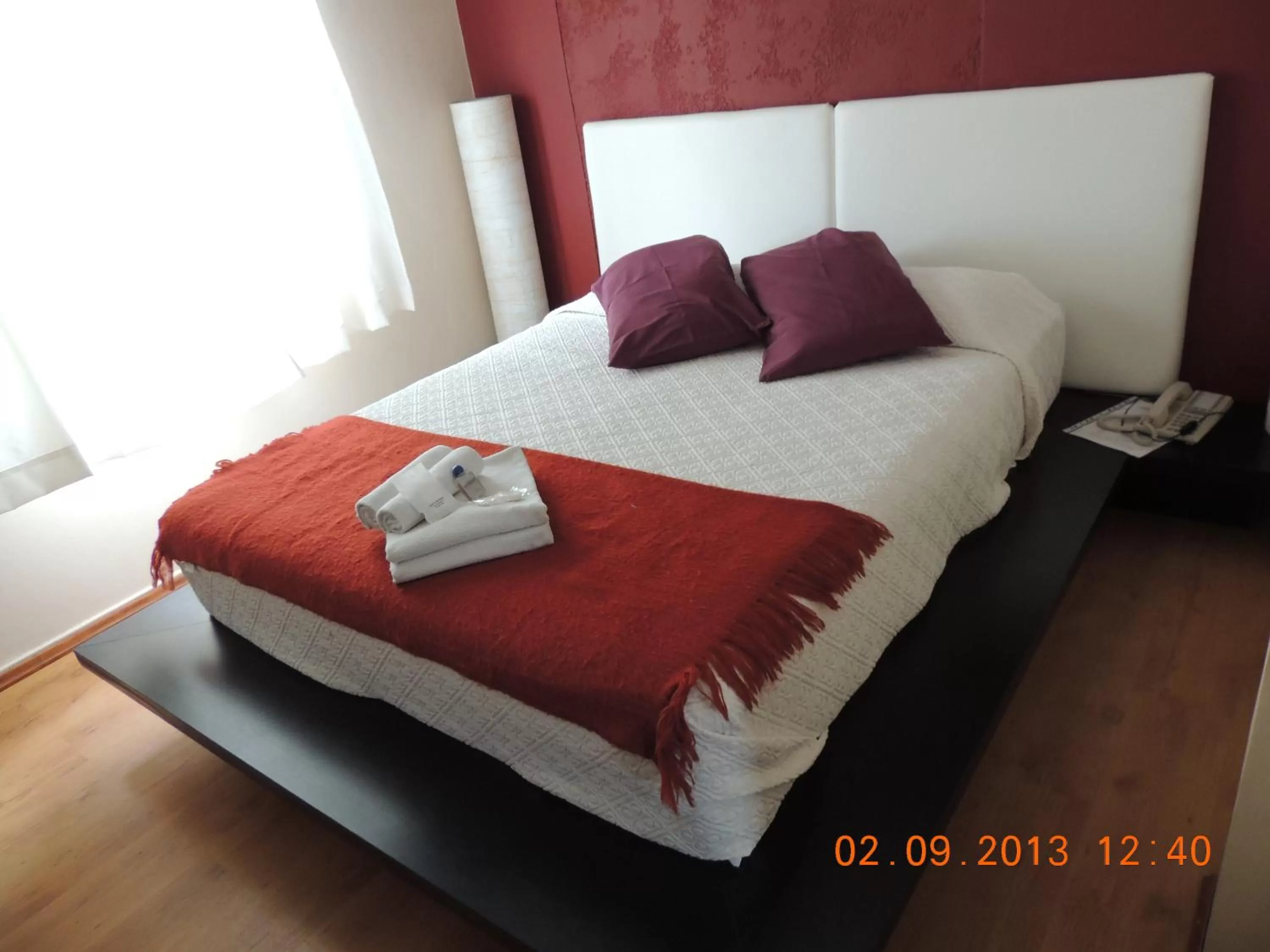 Day, Bed in Hotel Internacional