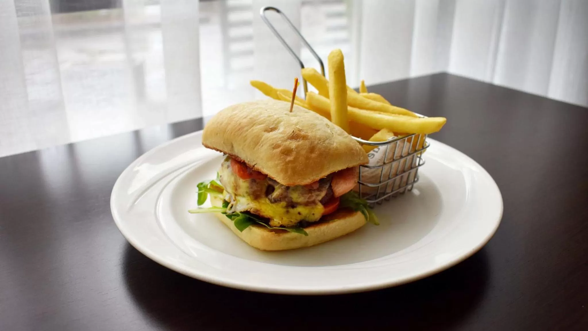 Restaurant/places to eat in Holiday Inn Parramatta by IHG