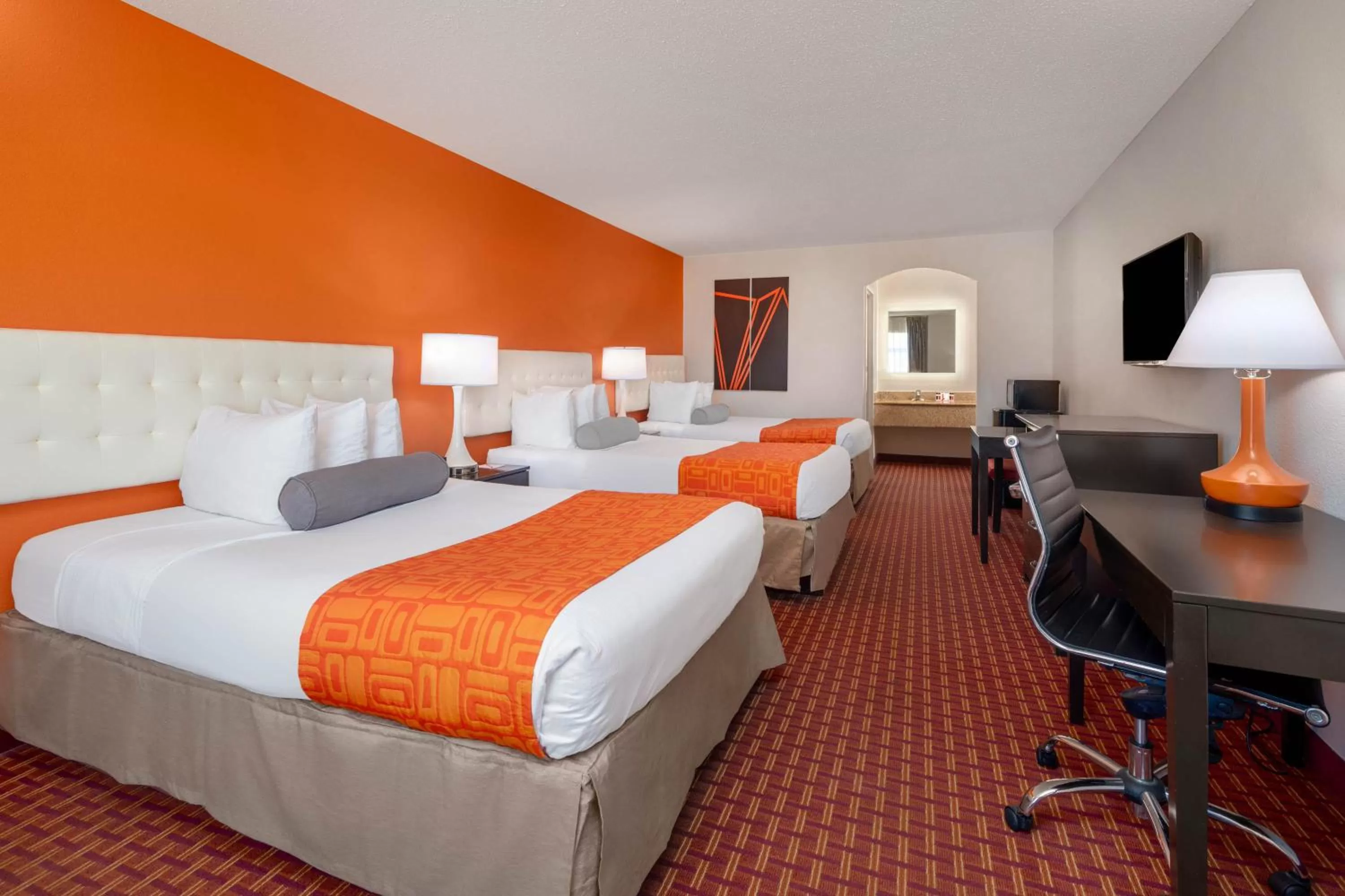 Bed in Howard Johnson by Wyndham Rock Hill