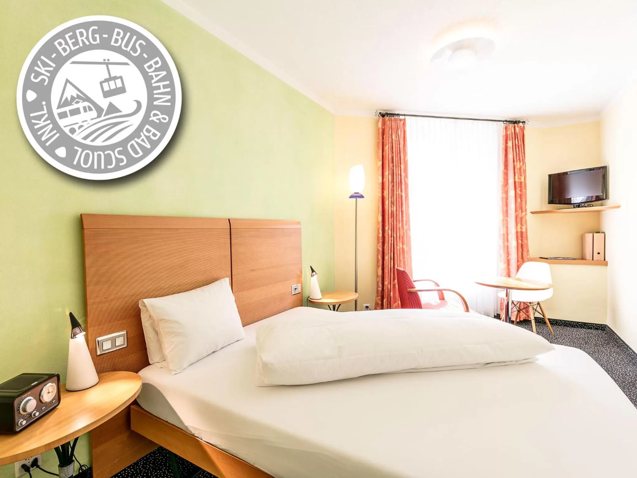 Bedroom, Bed in Hotel Belvedere Scuol