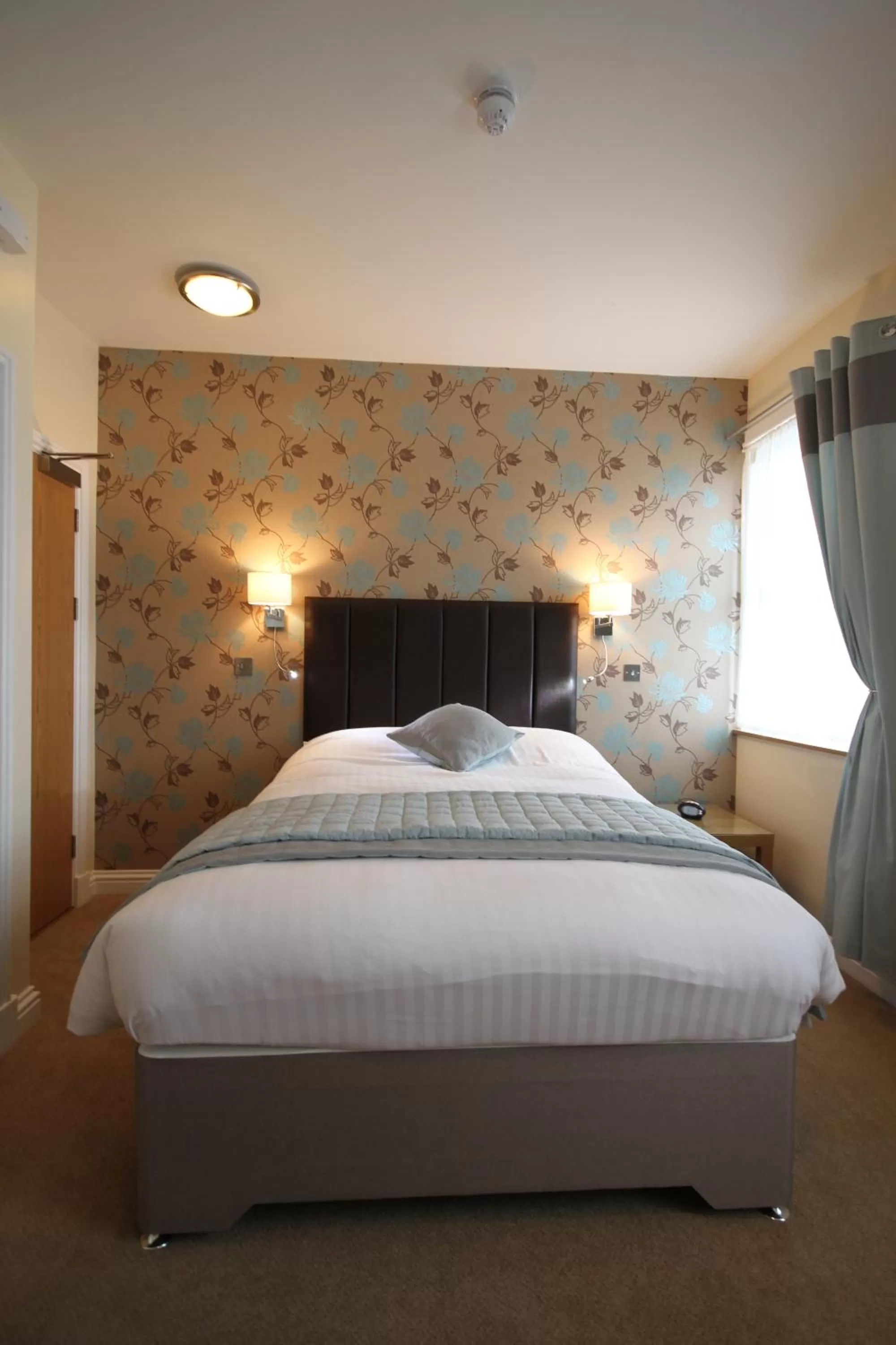 Day in The Lion Hotel