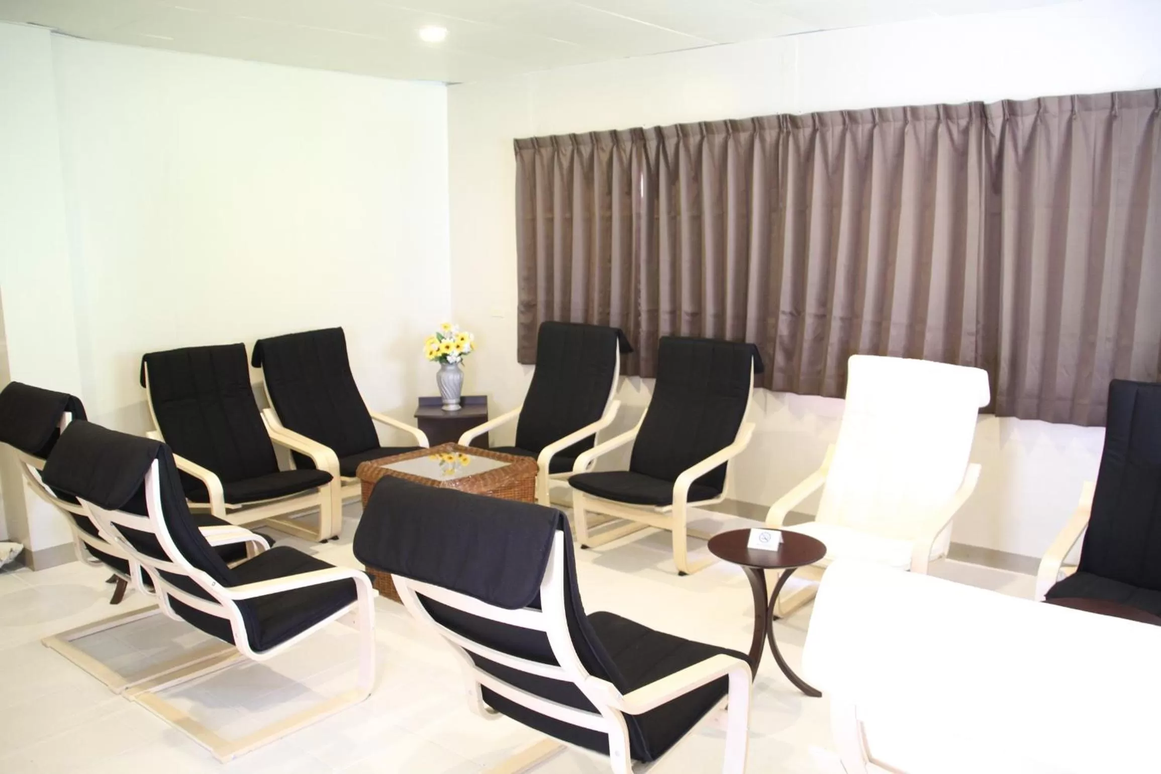 Lobby or reception in DW Motel