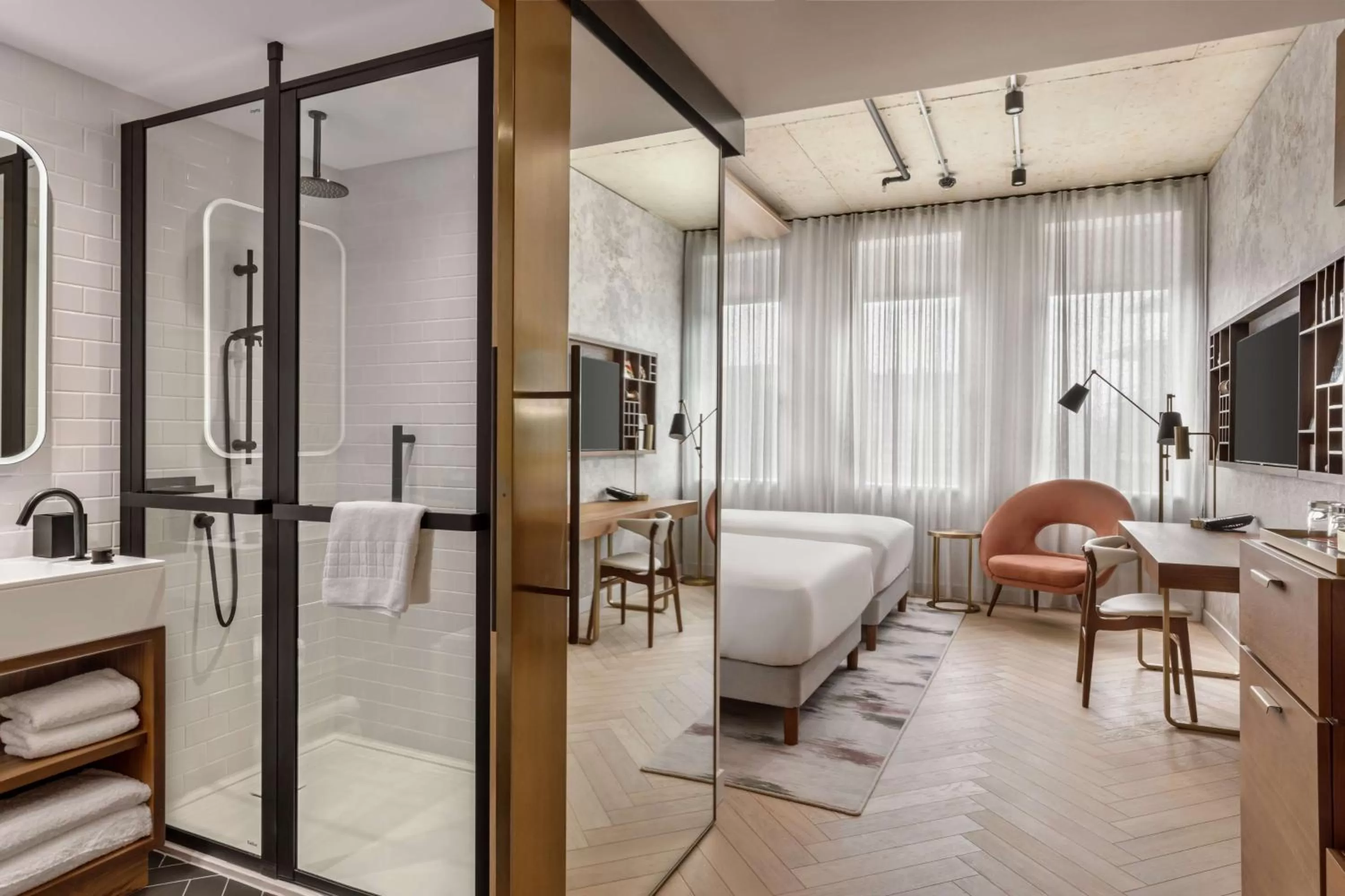 Bedroom, Bed in Canopy by Hilton London City