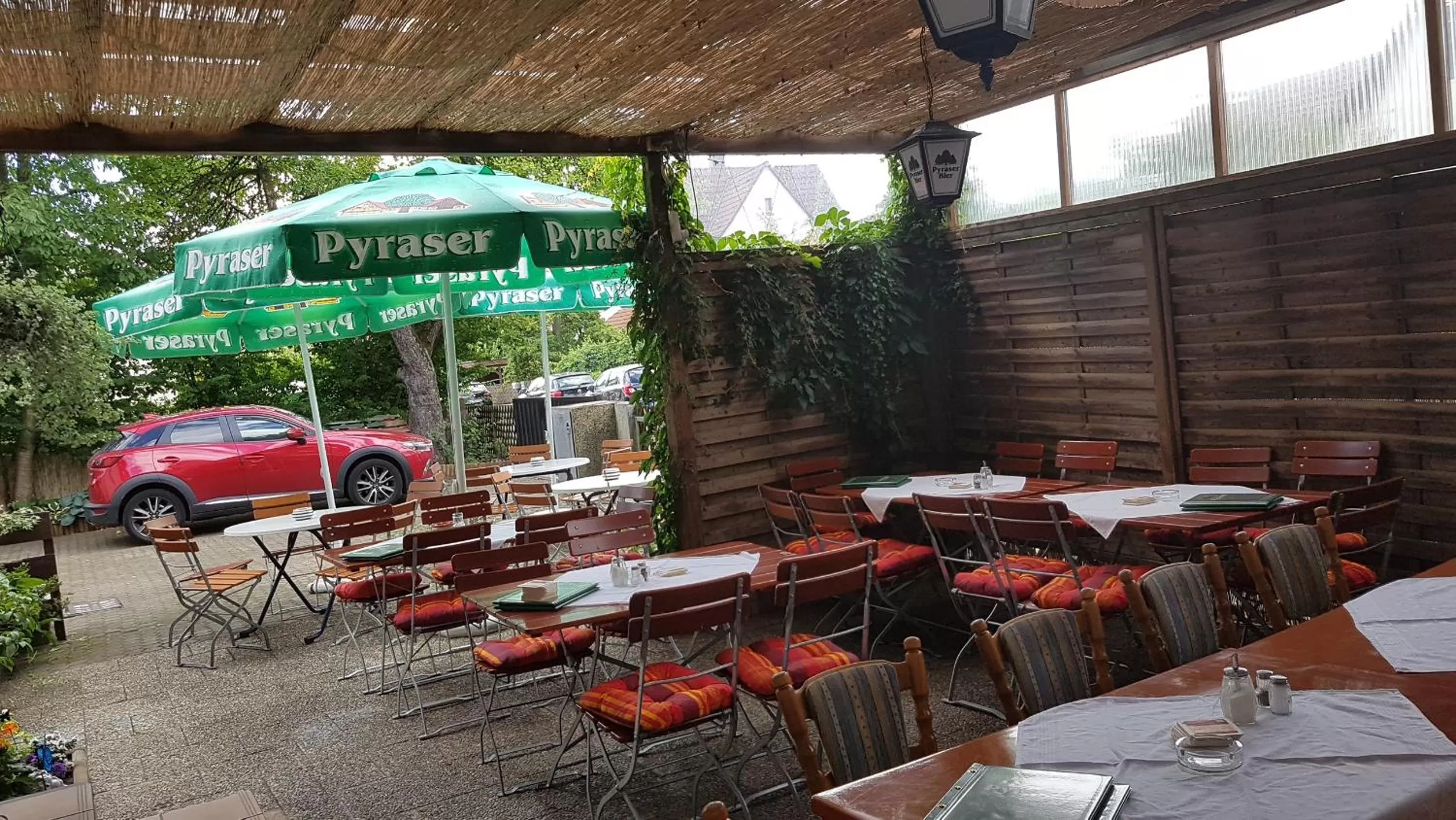 Property building in Frankenstube-Winkelhaid