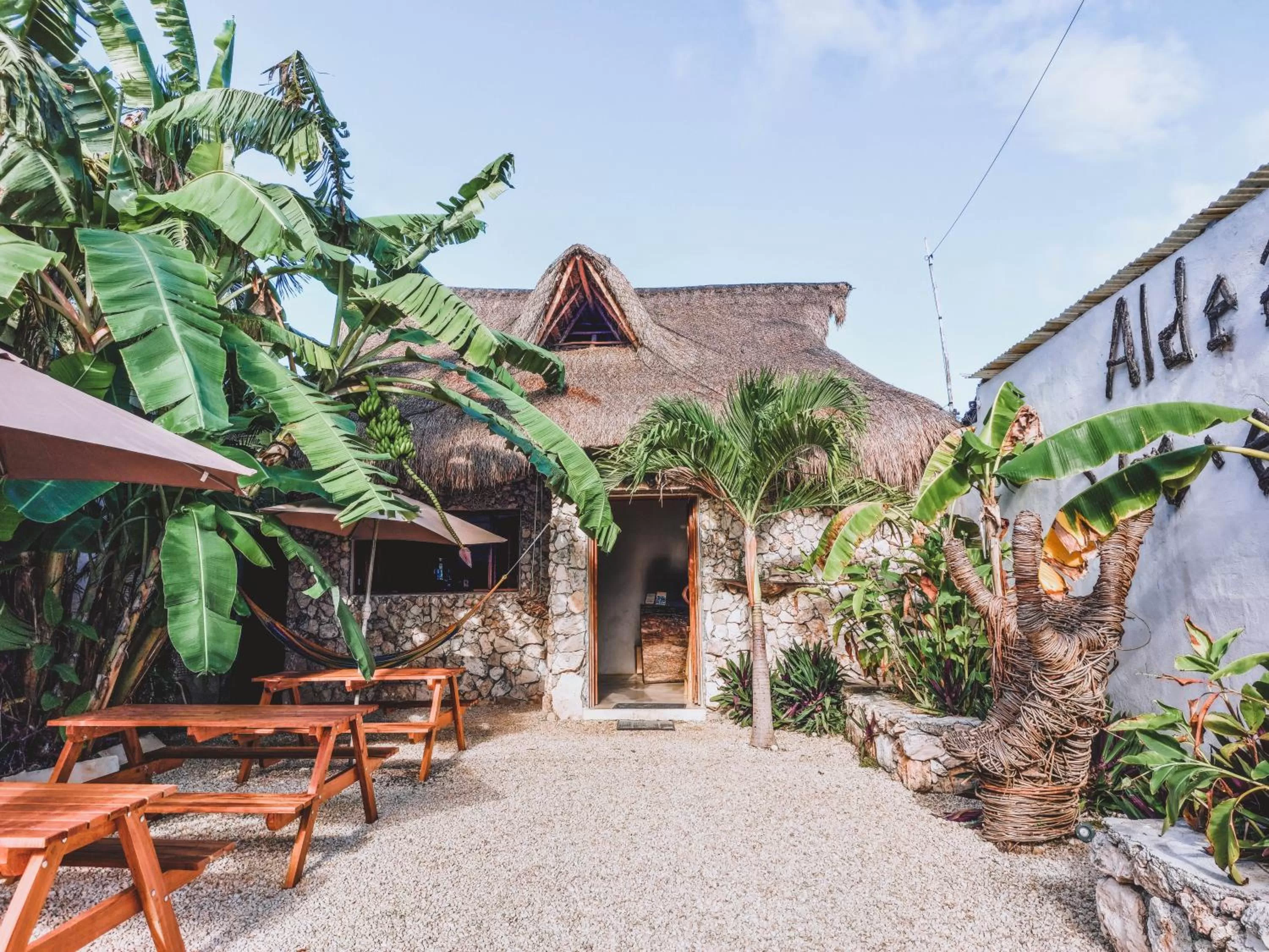 Property Building in Aldea Che-eek