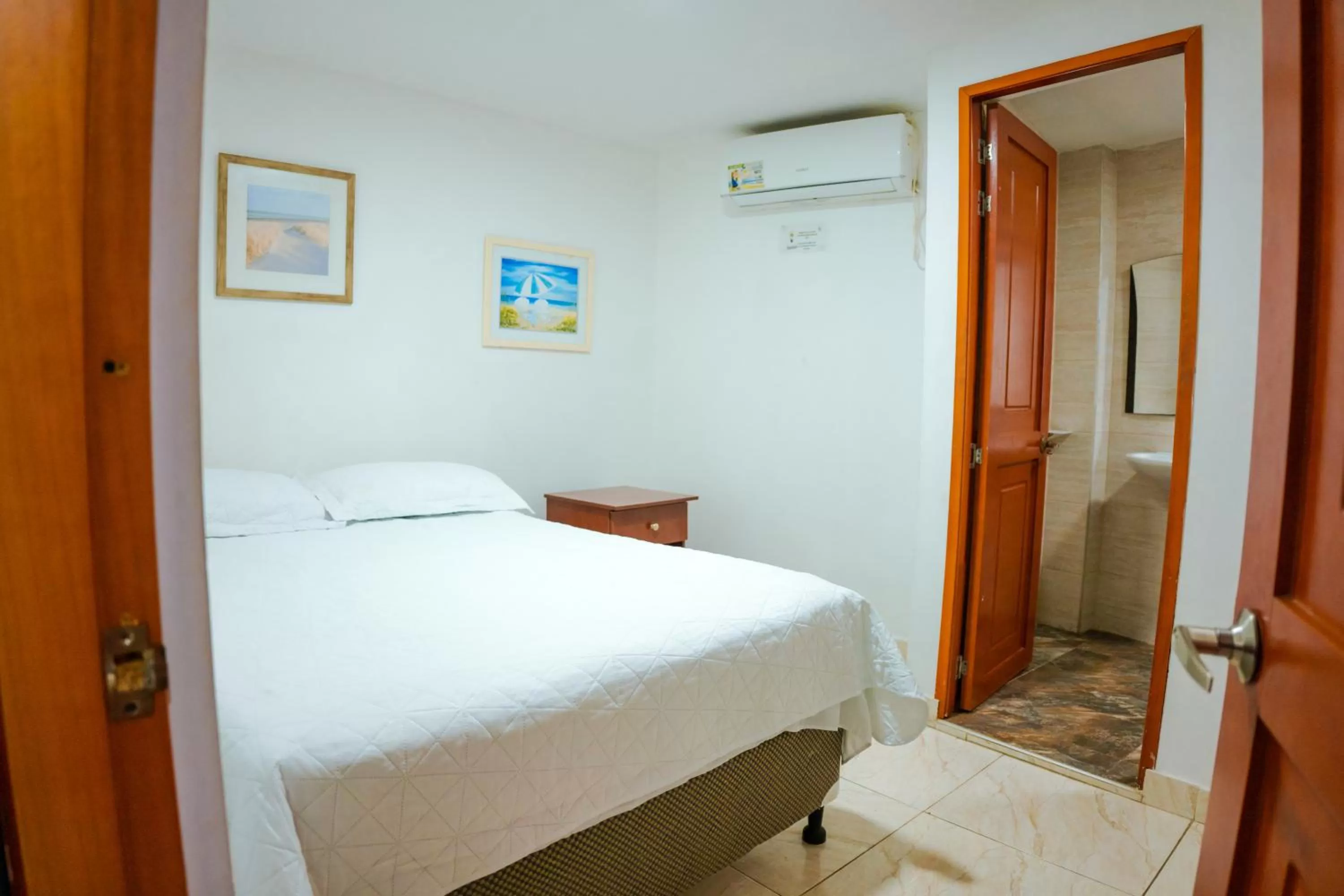 Bed in ZOJO MARiNA BAY