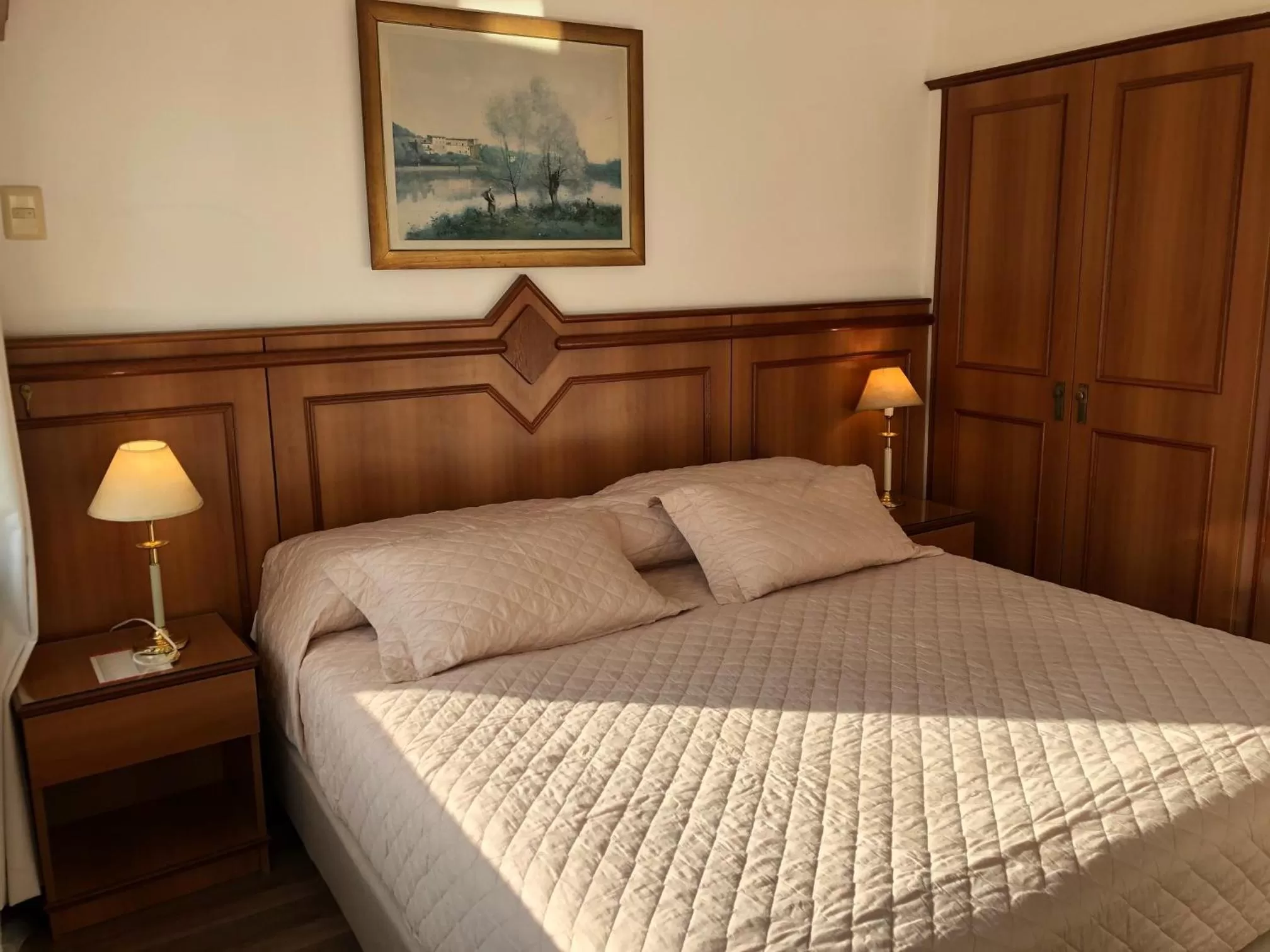 Bed in Hotel London Palace