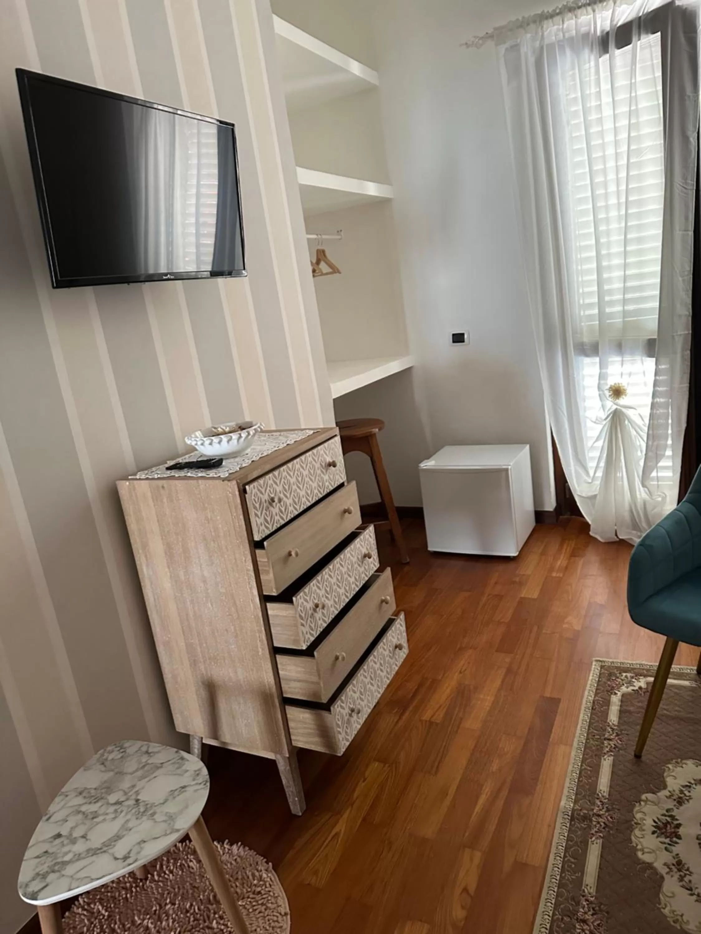 TV/Entertainment Center in b&b by family L&G