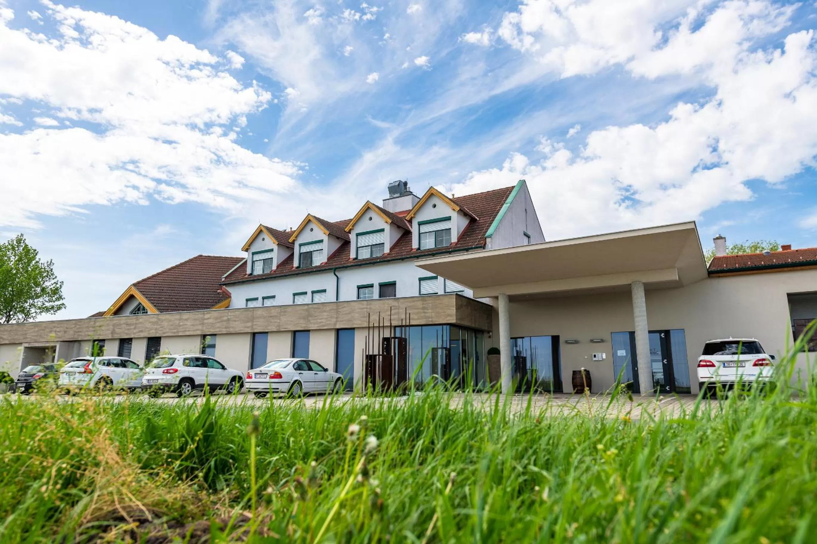 Facade/entrance, Property Building in Hotel Nationalpark