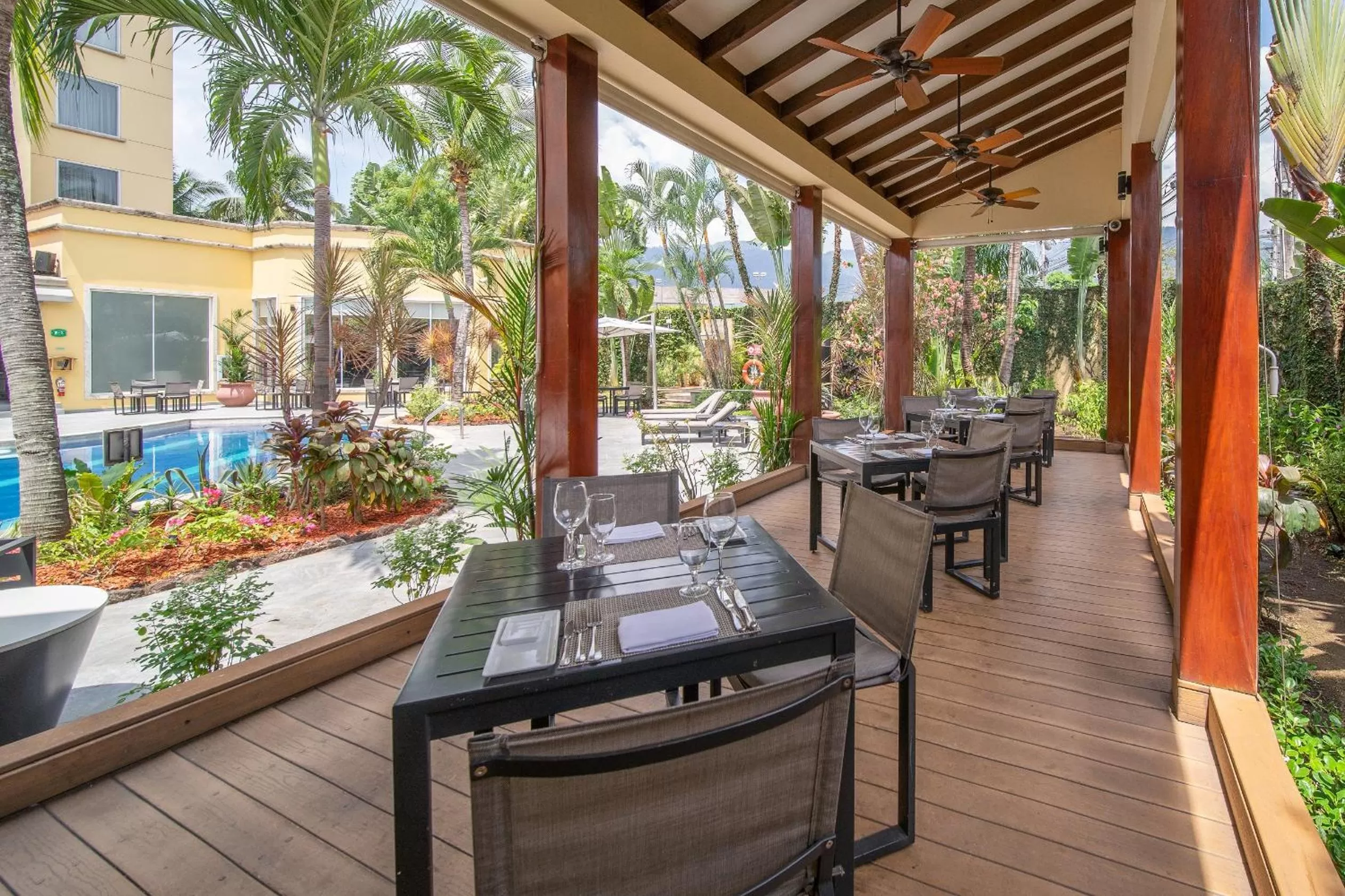 Restaurant/places to eat in InterContinental Real San Pedro Sula by IHG