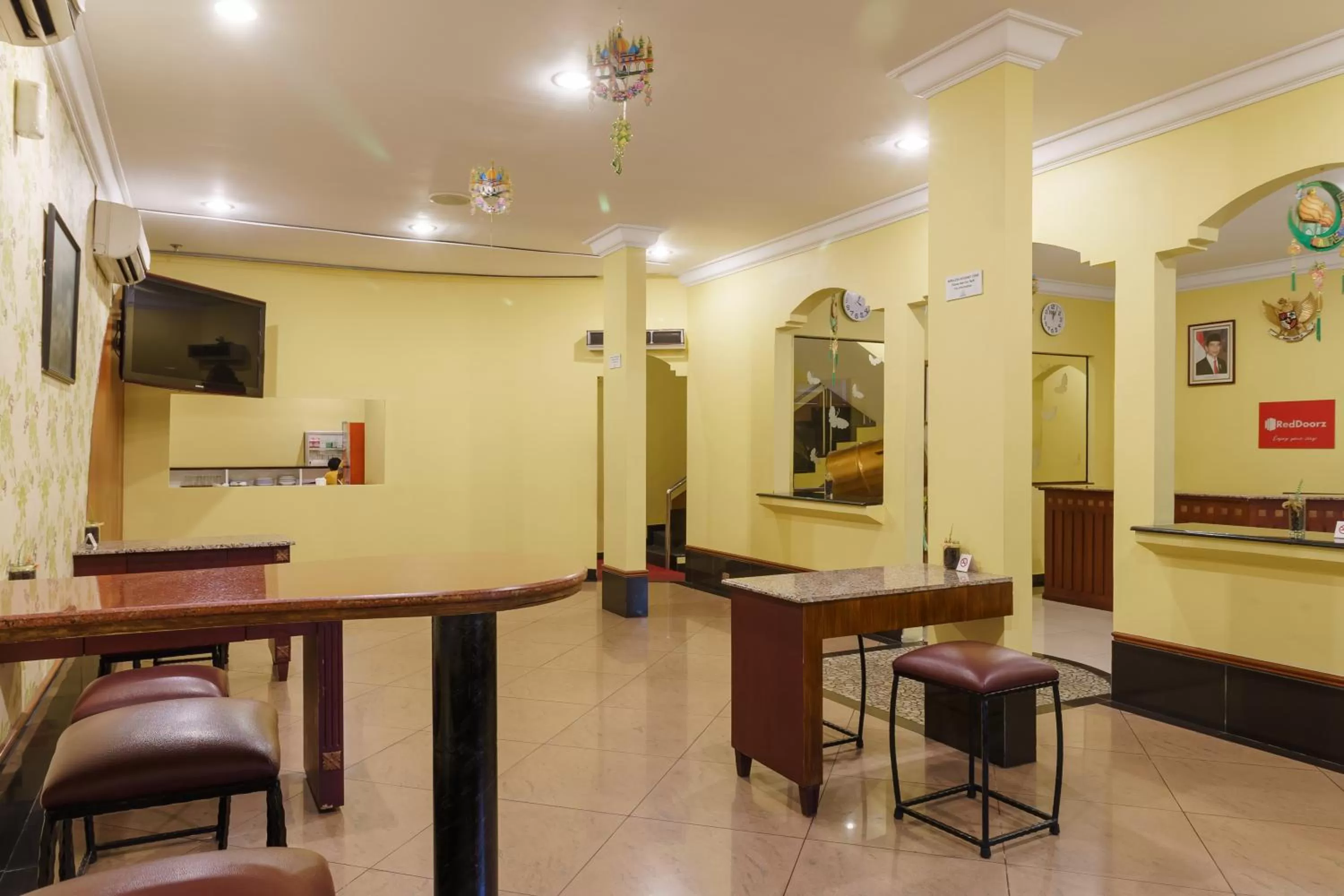 Lobby or reception in RedDoorz Plus near Ancol