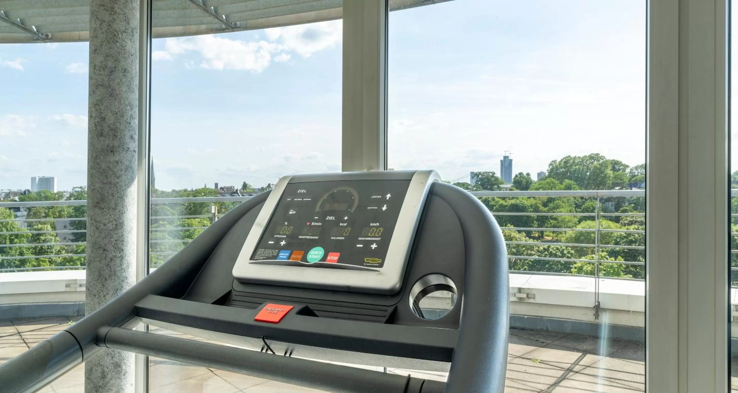 Fitness centre/facilities in PLAZA Premium Köln