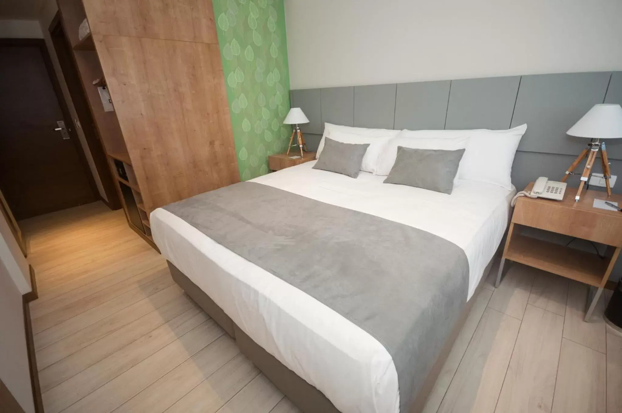 King Room - Mobility Access/Non-Smoking in Dazzler by Wyndham Ciudad del Este King Room - Mobility Access/Non-Smoking in Dazzler by Wyndham Ciudad del Este