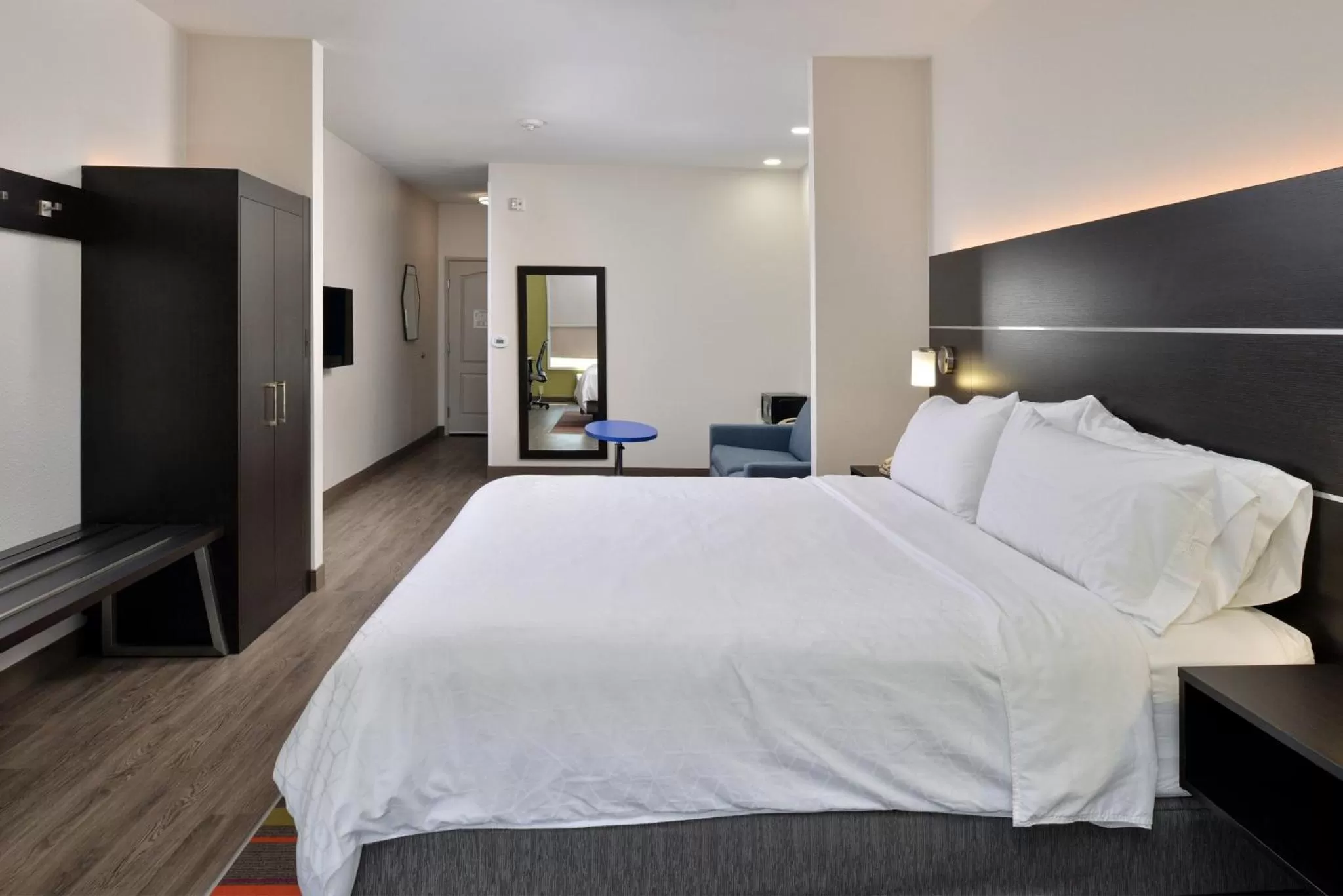 Photo of the whole room, Bed in Holiday Inn Express Hotel & Suites Royse City - RockwallRockwall - Royse City by IHG