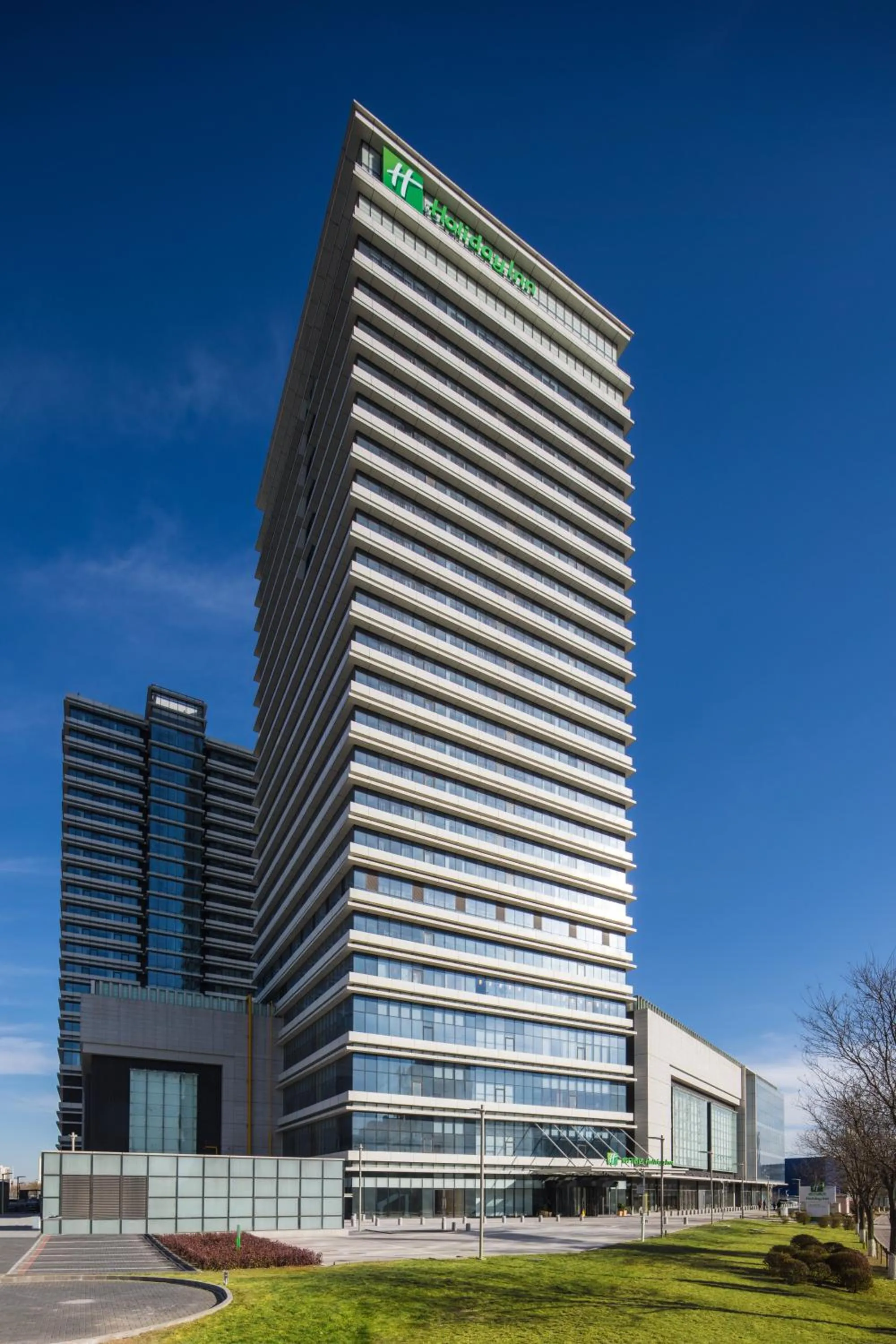 Property building in Holiday Inn Tianjin Xiqing by IHG