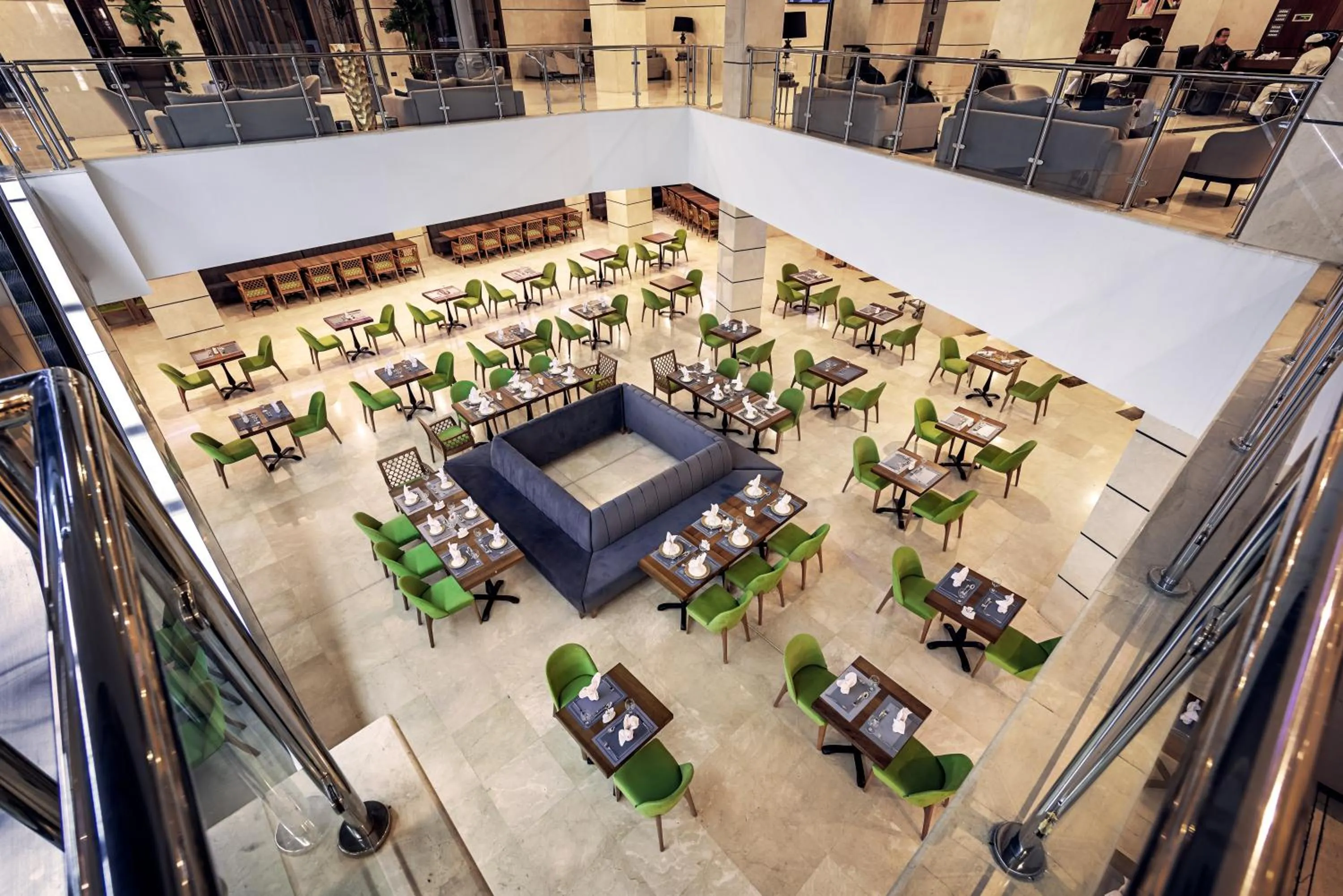 Food and drinks in Rua Al Hijrah Hotel