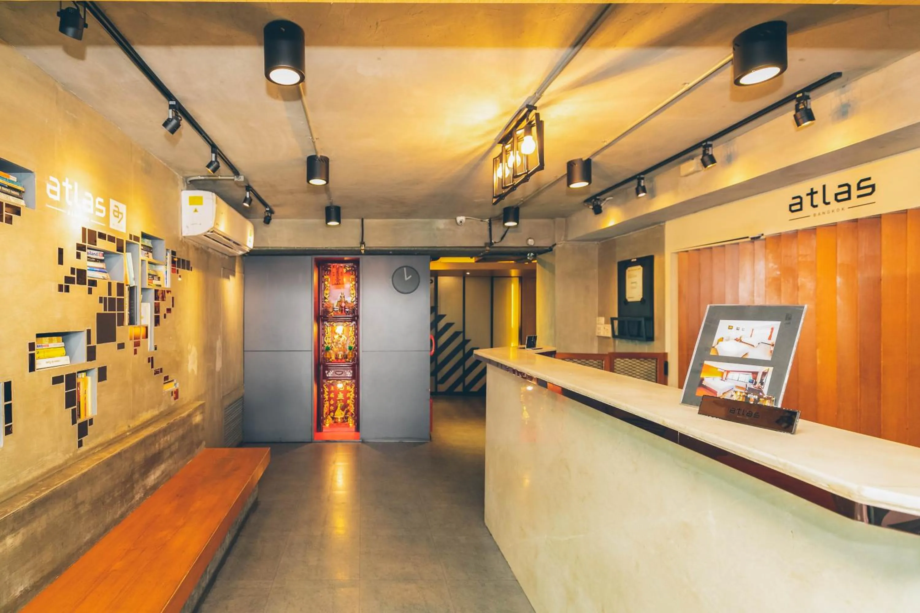 Lobby or reception in Atlas Bangkok Hotel