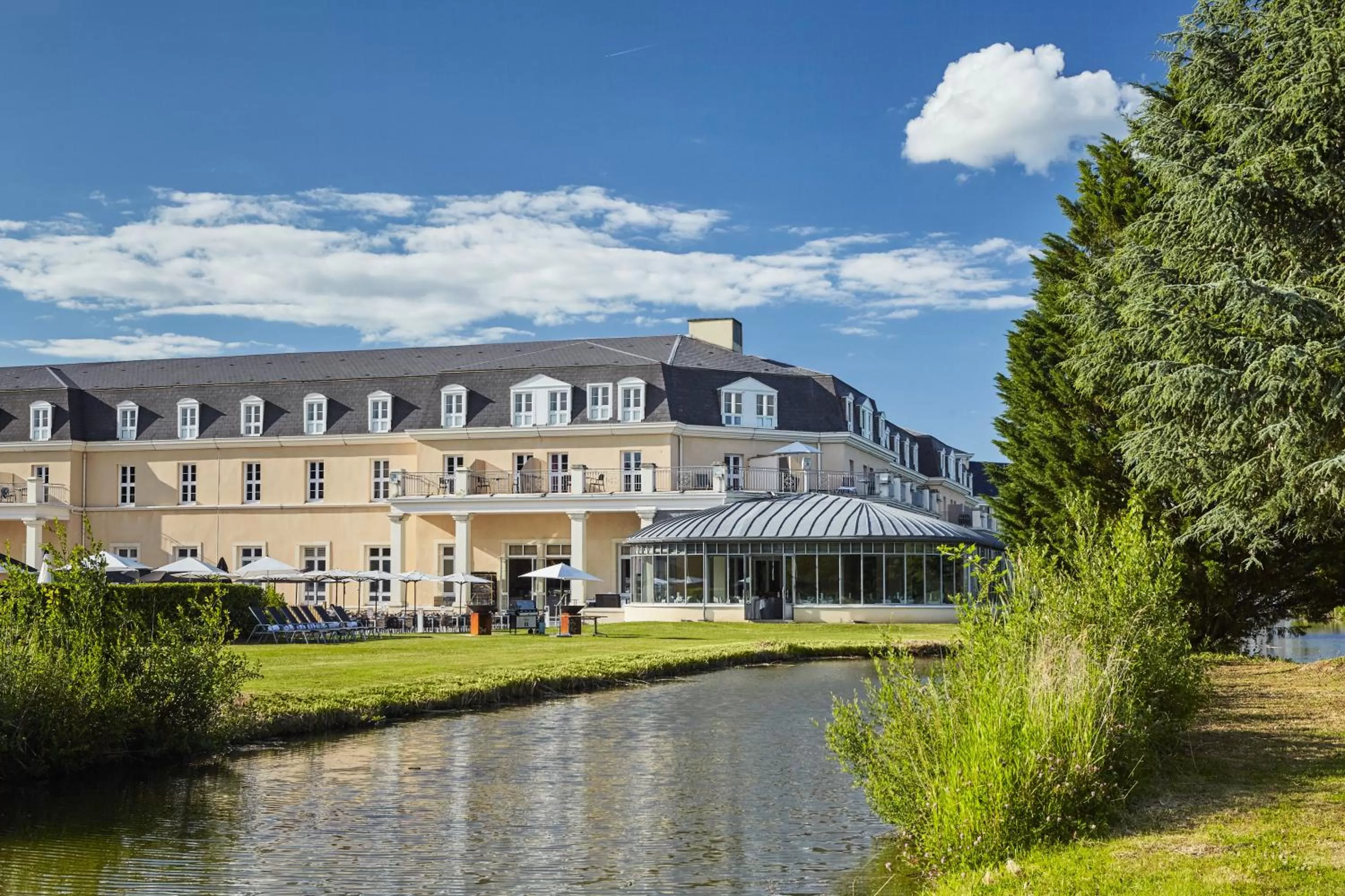 Property building in Mercure Chantilly Resort & Conventions
