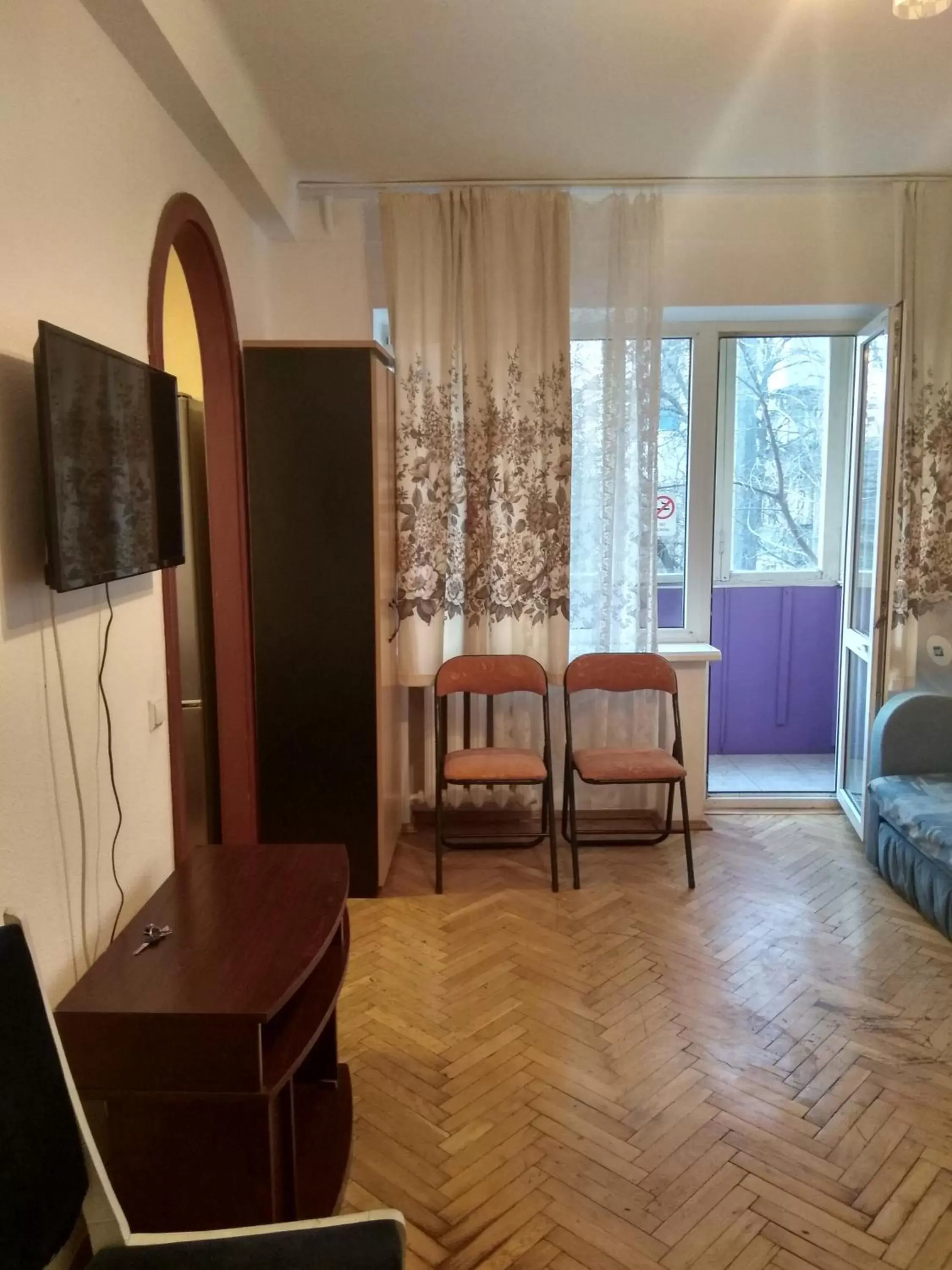 Apartment With Shared Bathroom in Alaska Apartment With Shared Bathroom in Alaska