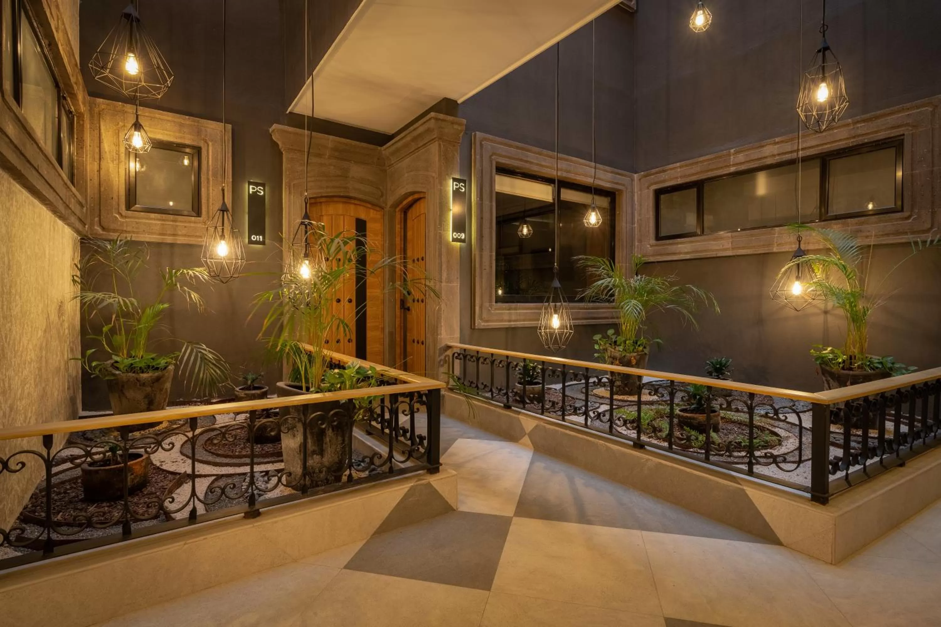 Property building in Hotel Patio Santiago