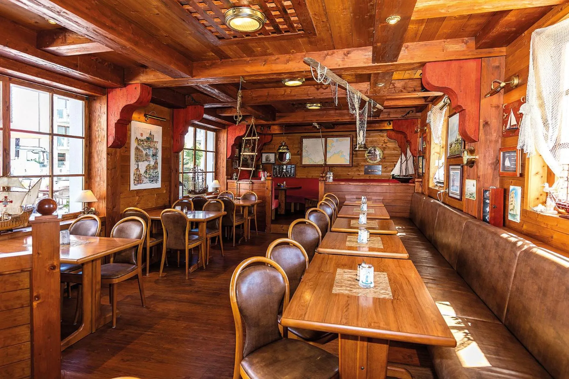 Restaurant/places to eat in Hotel Deutsche Flagge