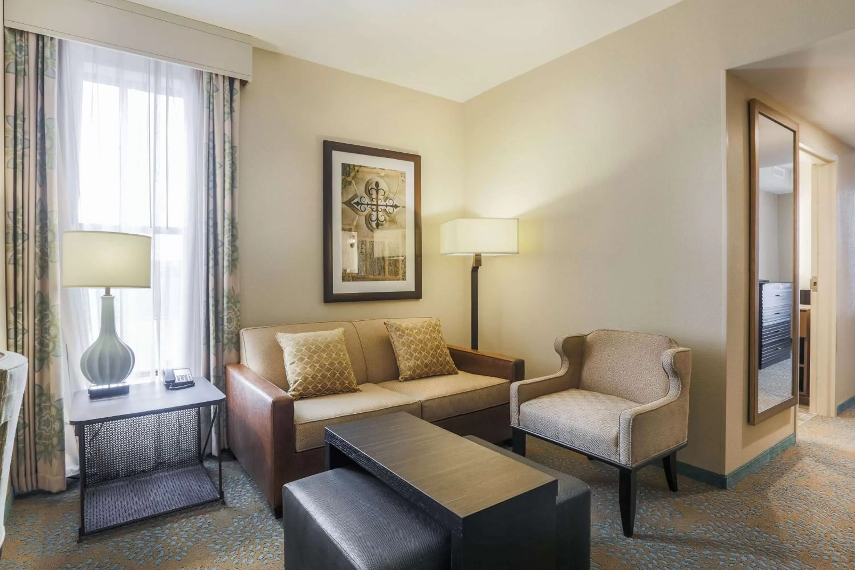 Living room in Homewood Suites By Hilton Charleston Historic District