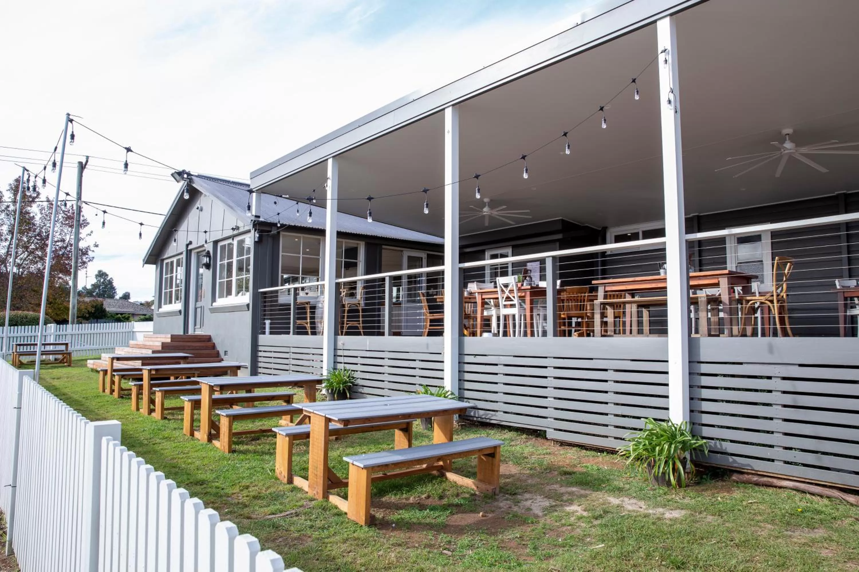 Restaurant/places to eat in Robertson Public House and Kitchen