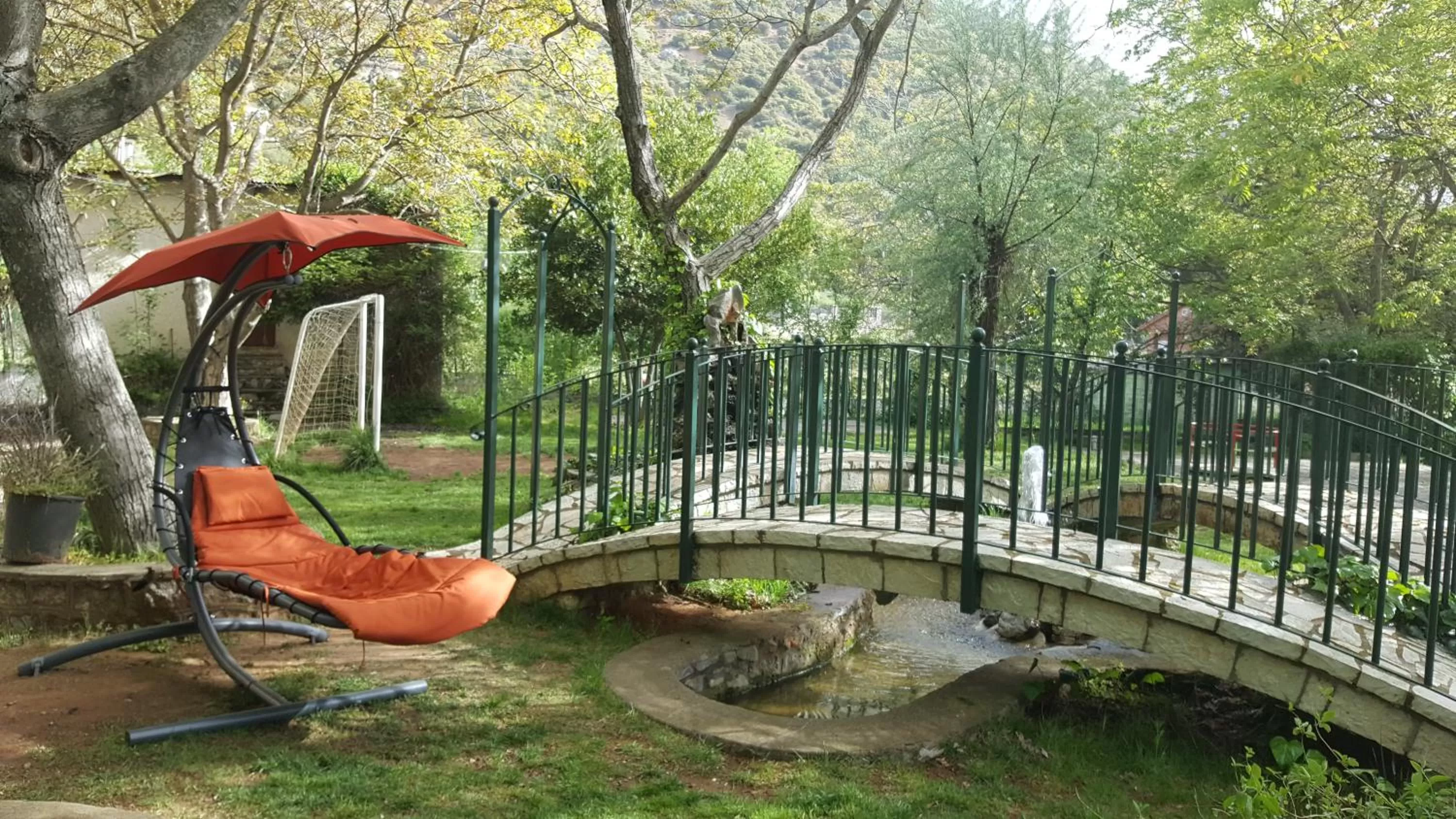 Area and facilities in Hani Zemenou