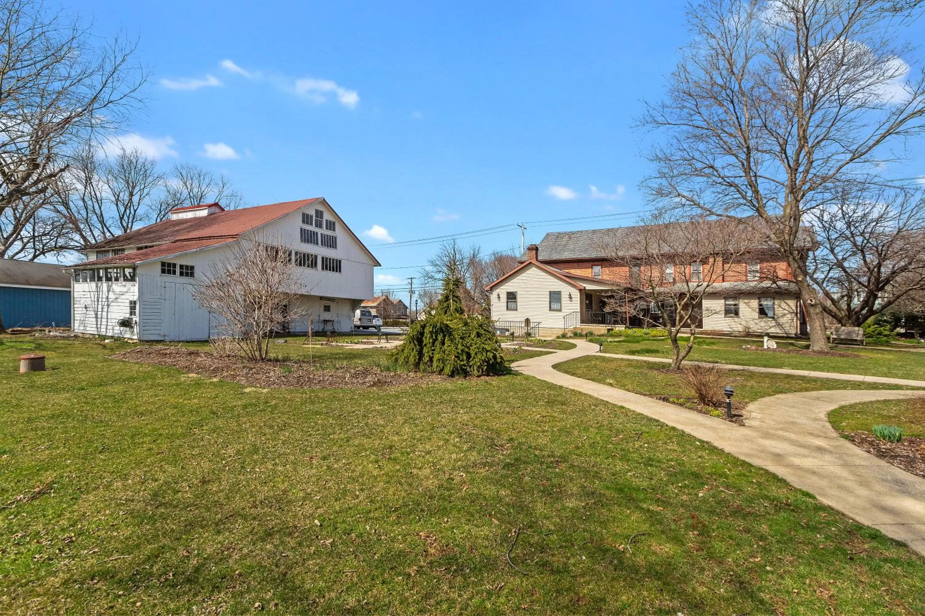 Garden in After Eight Bed and Breakfast