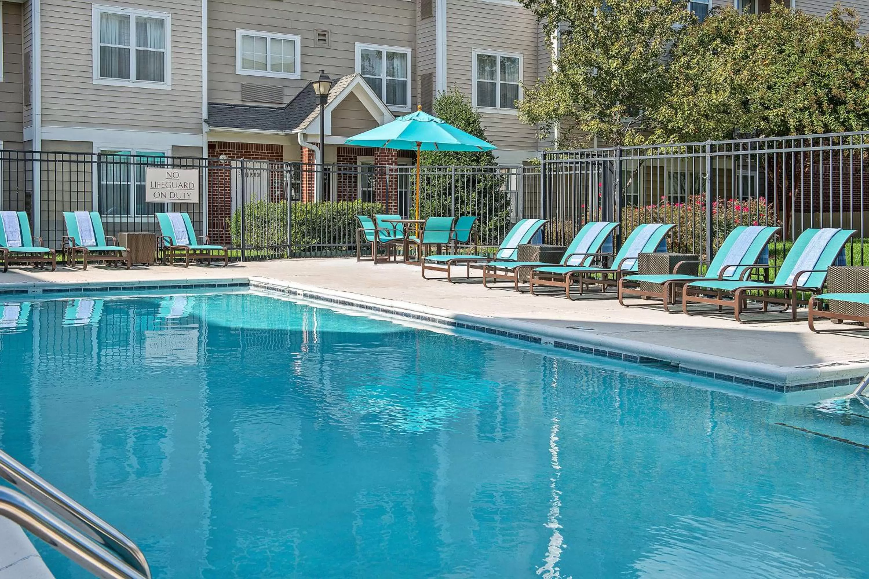 Swimming pool in Sonesta ES Suites Raleigh Durham Airport Morrisville