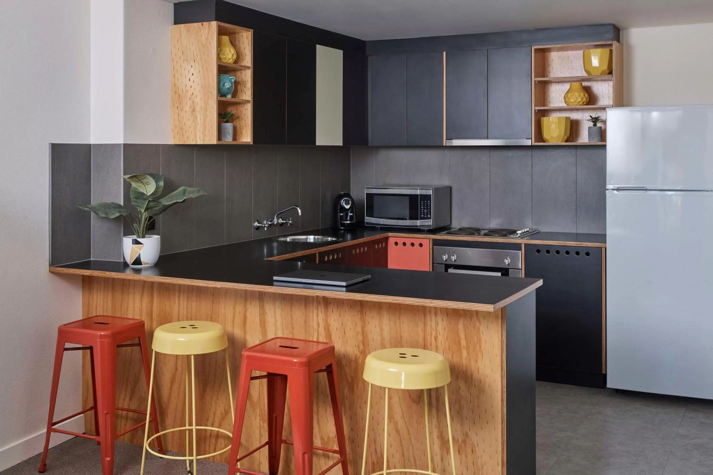 Kitchen or kitchenette in Atura Albury