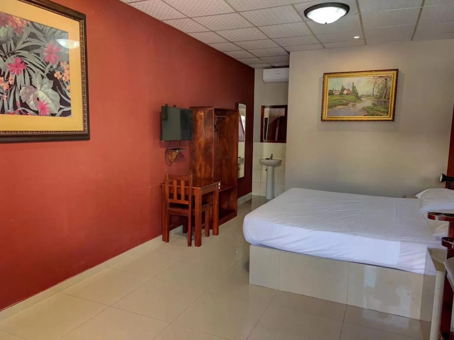 Big Daddy's Beach Club & Hotel