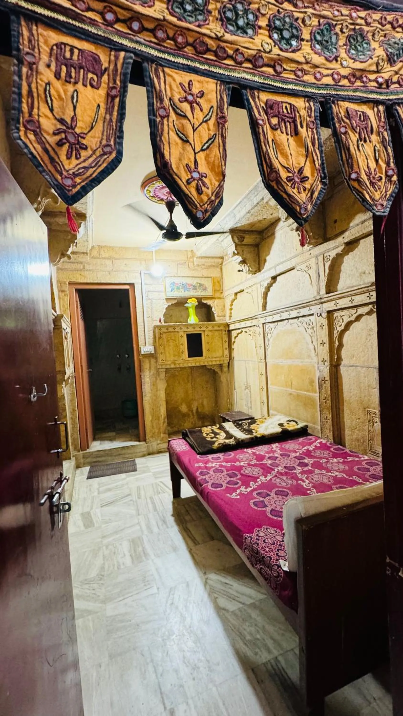 Bed in Mackpack Jaisalmer