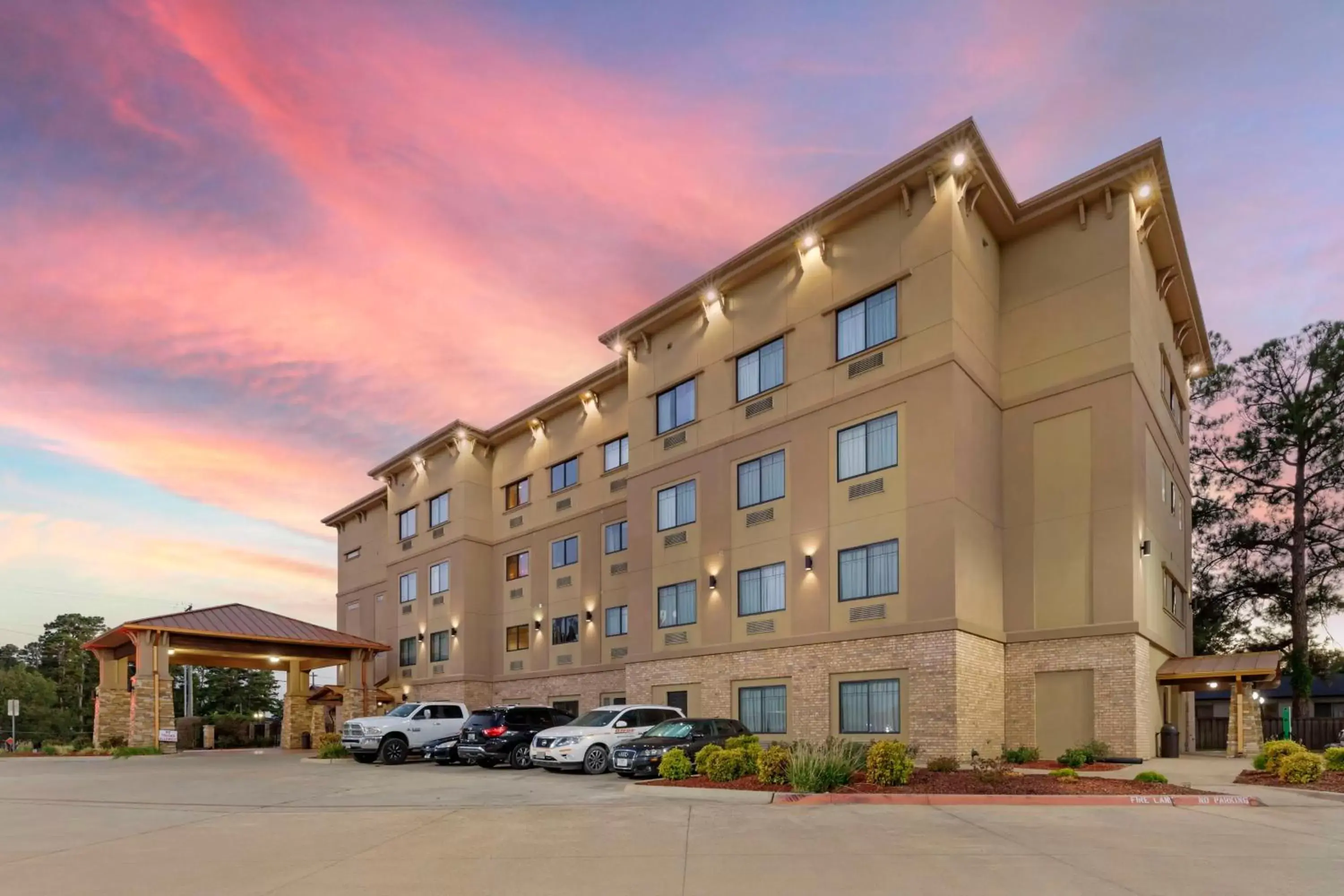 Best Western Plus Classic Inn and Suites Best Western Plus Classic Inn and Suites