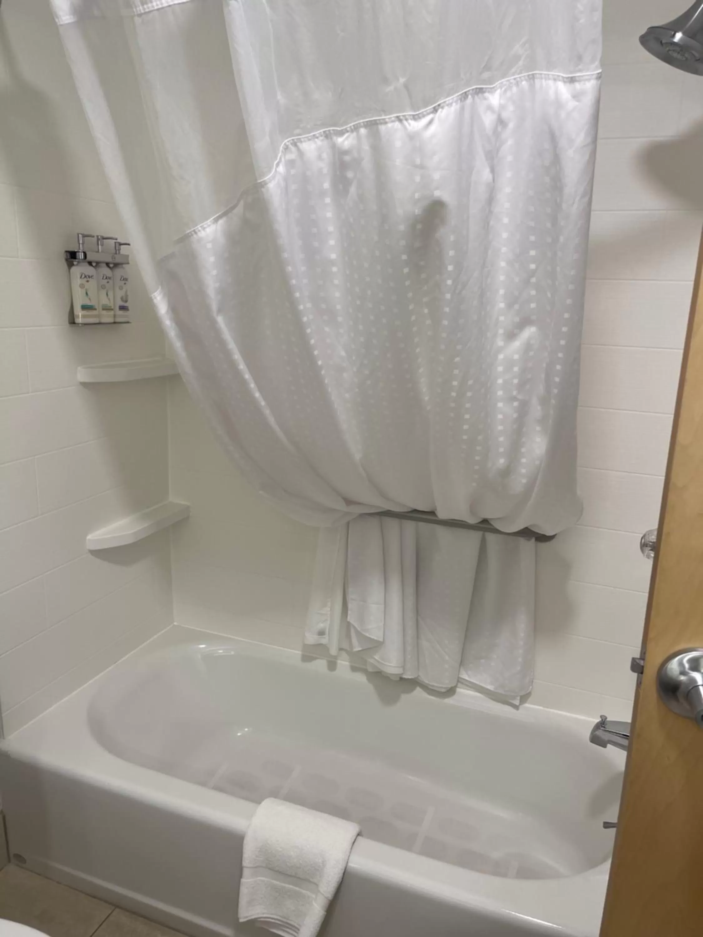 Shower in Holiday Inn Express Cedar Rapids - Collins Road by IHG