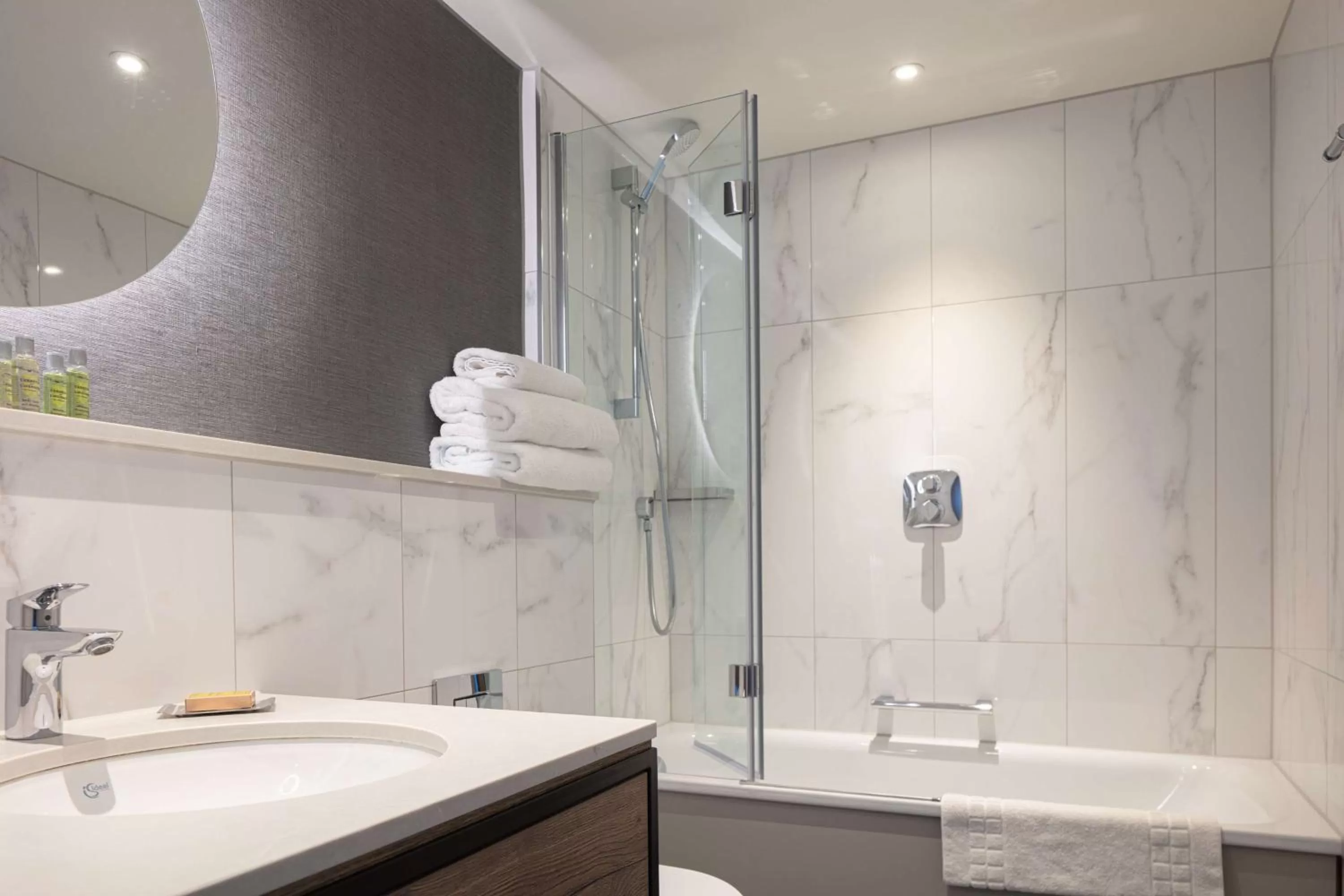 Bathroom in DoubleTree by Hilton London Elstree