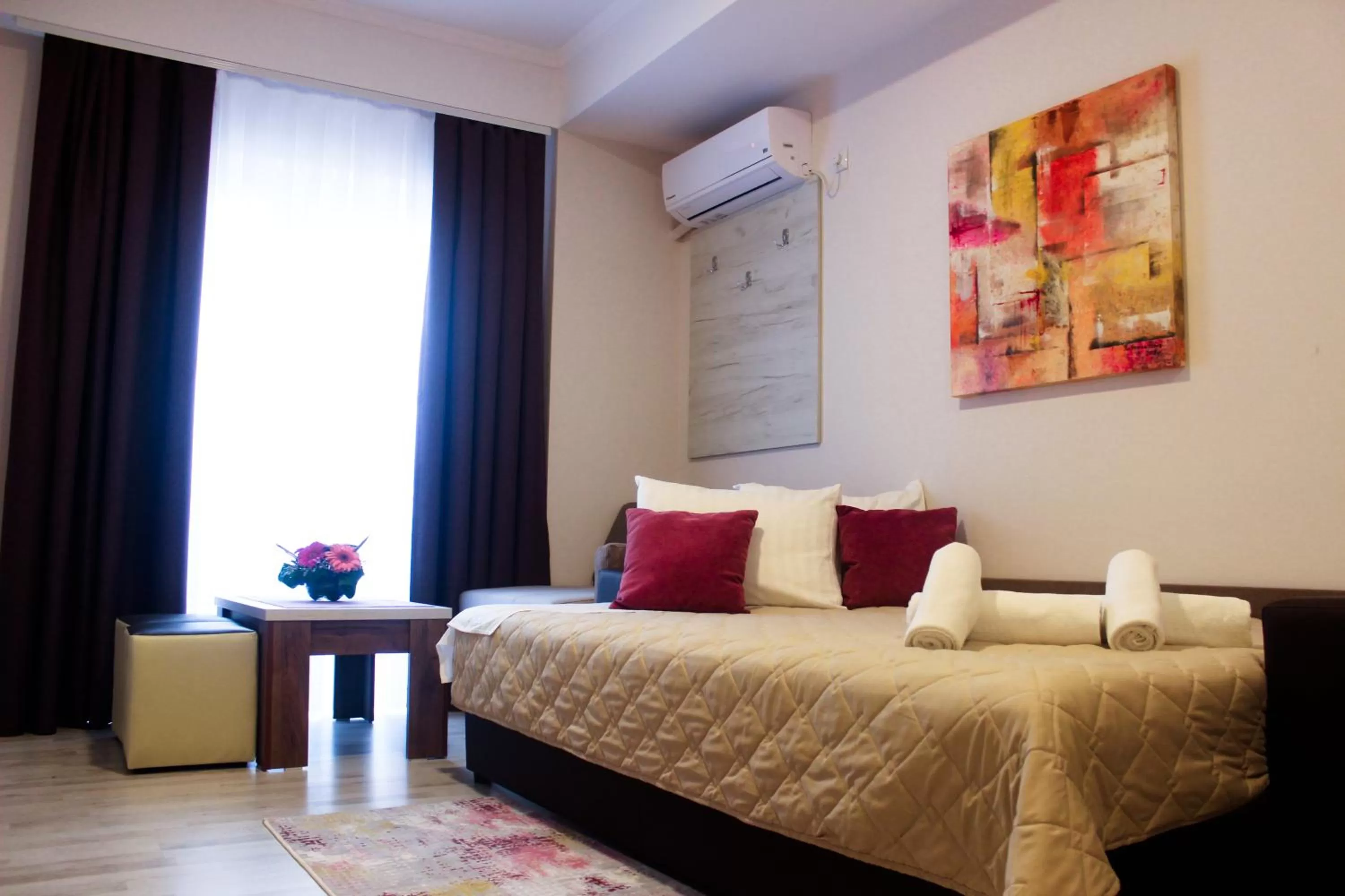 Seating Area in Boulevard Apartments