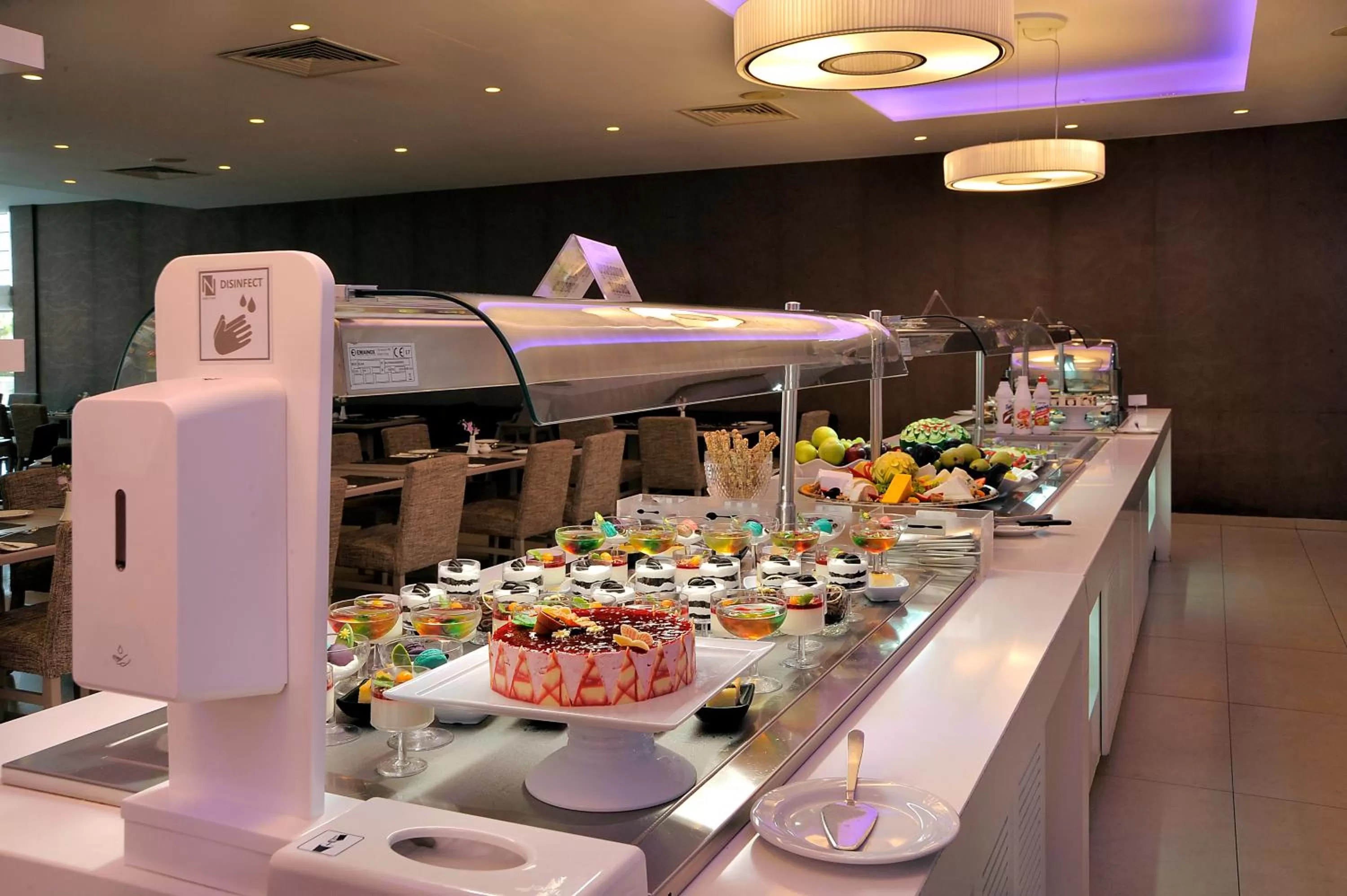 Food and drinks in Nestor Hotel