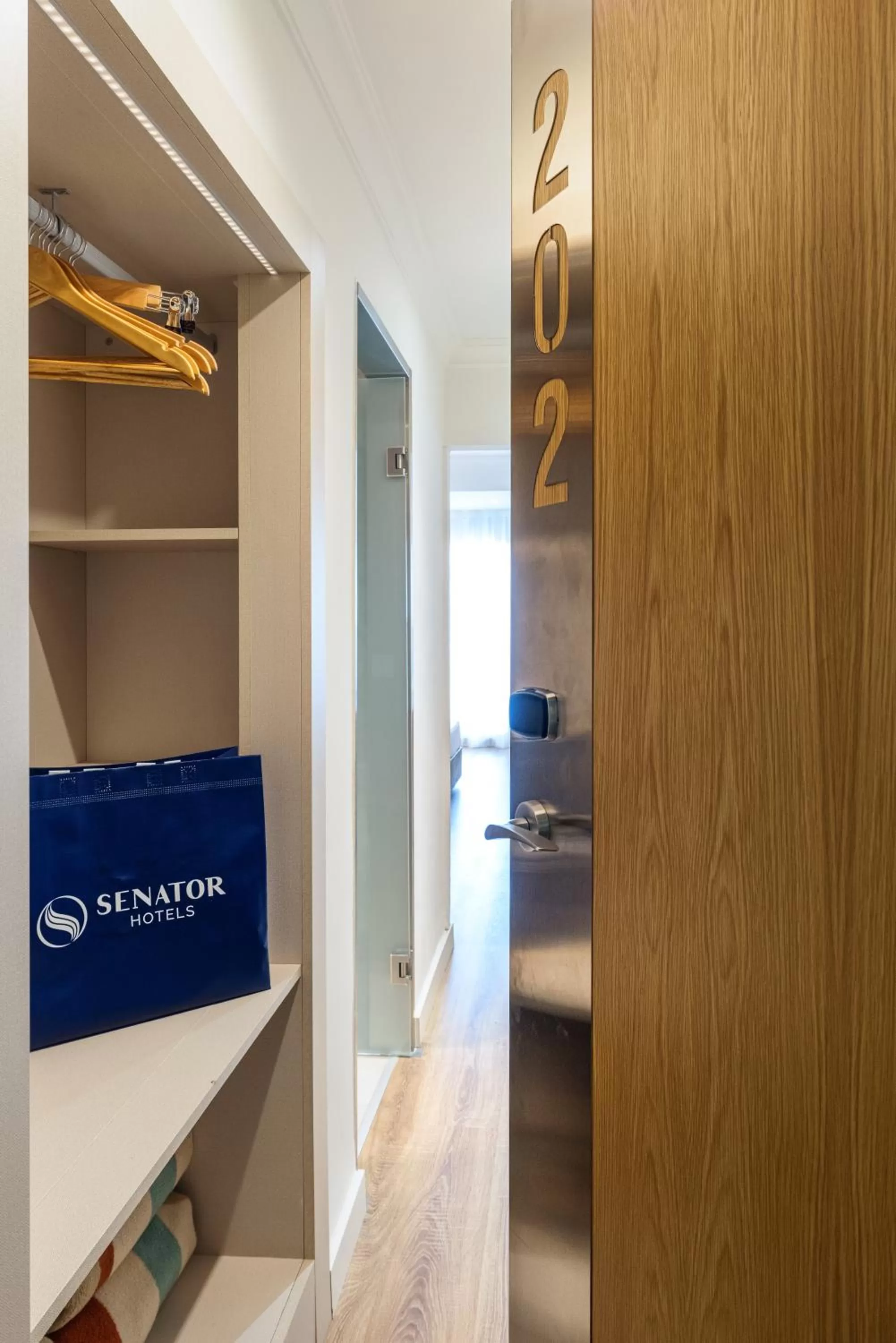 wardrobe in Virgen de los Reyes