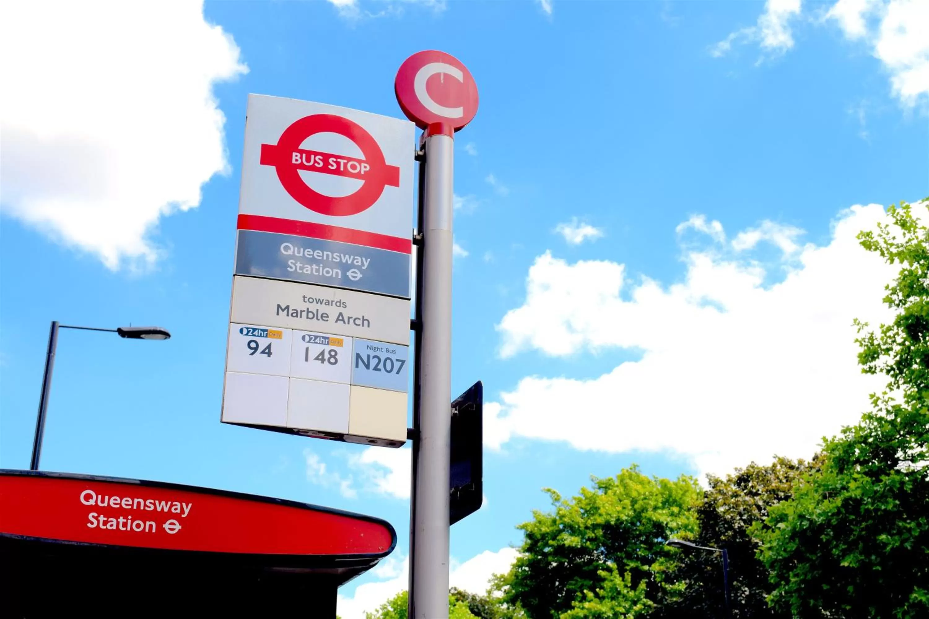 Nearby landmark in Pembridge Palace Hotel