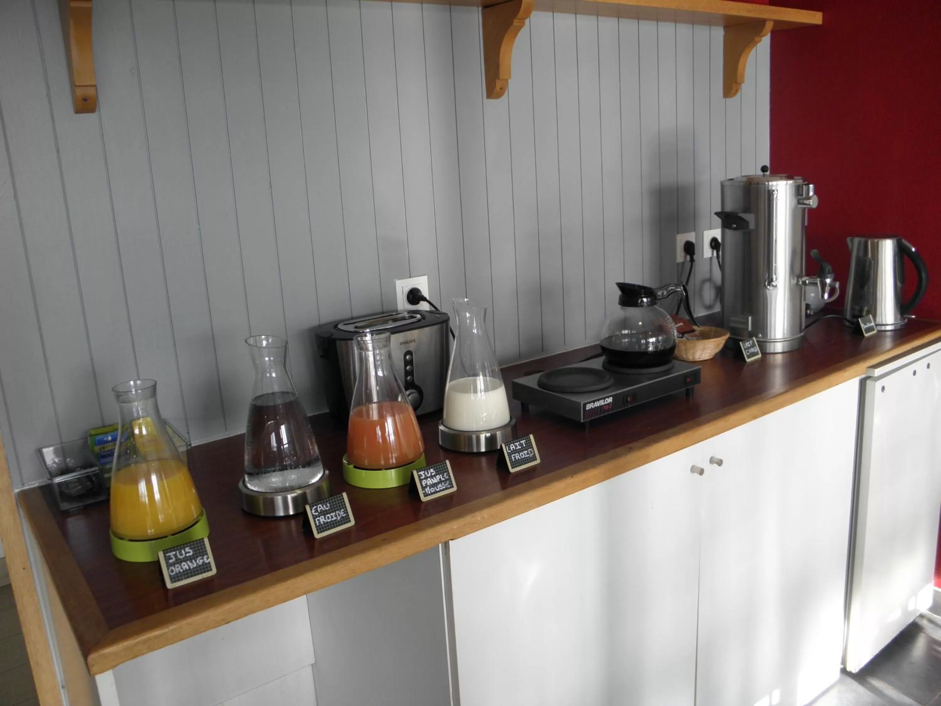 Food in Fasthotel Tours Sud