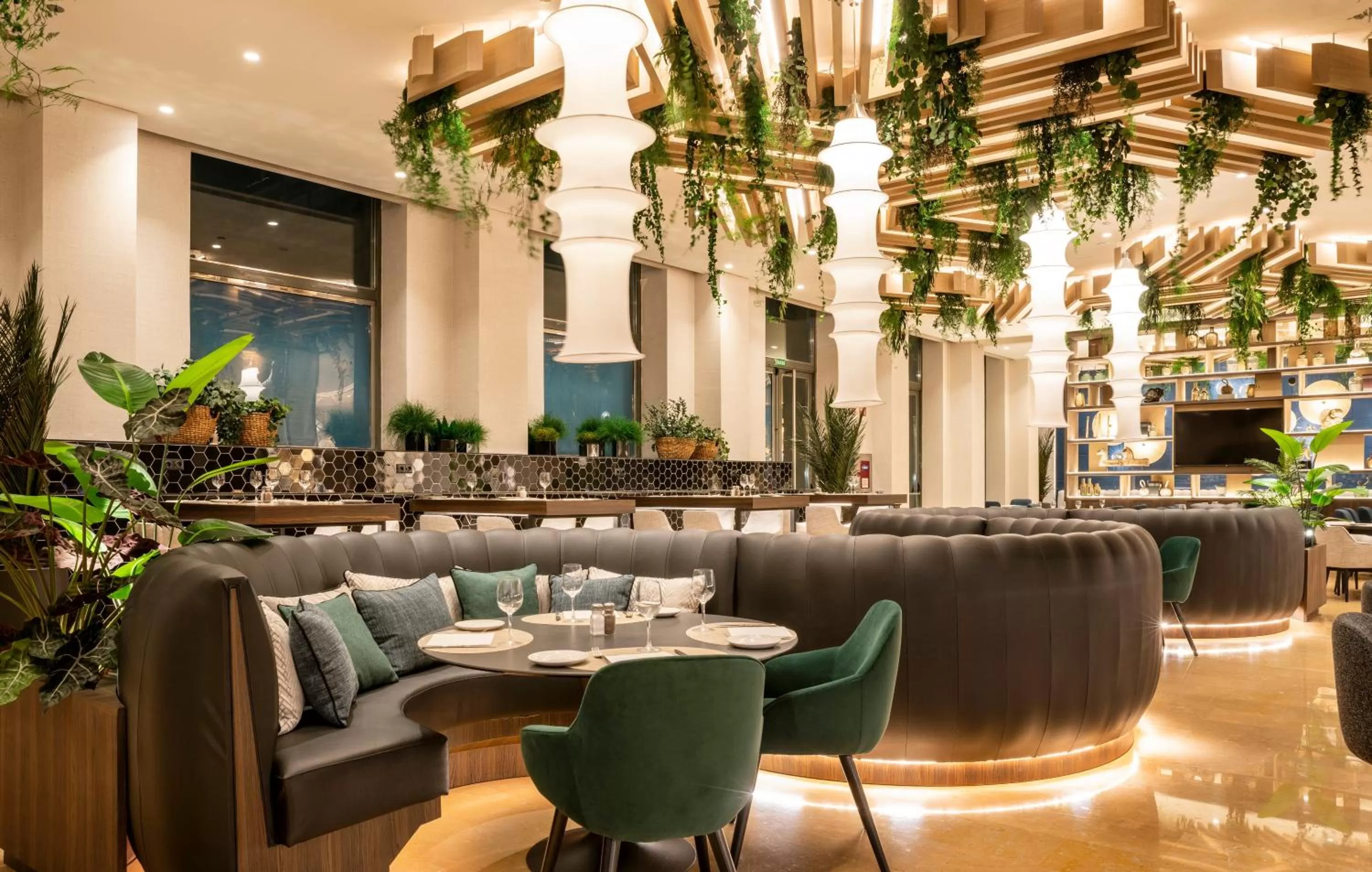 Restaurant/places to eat in Ilunion Valencia 4