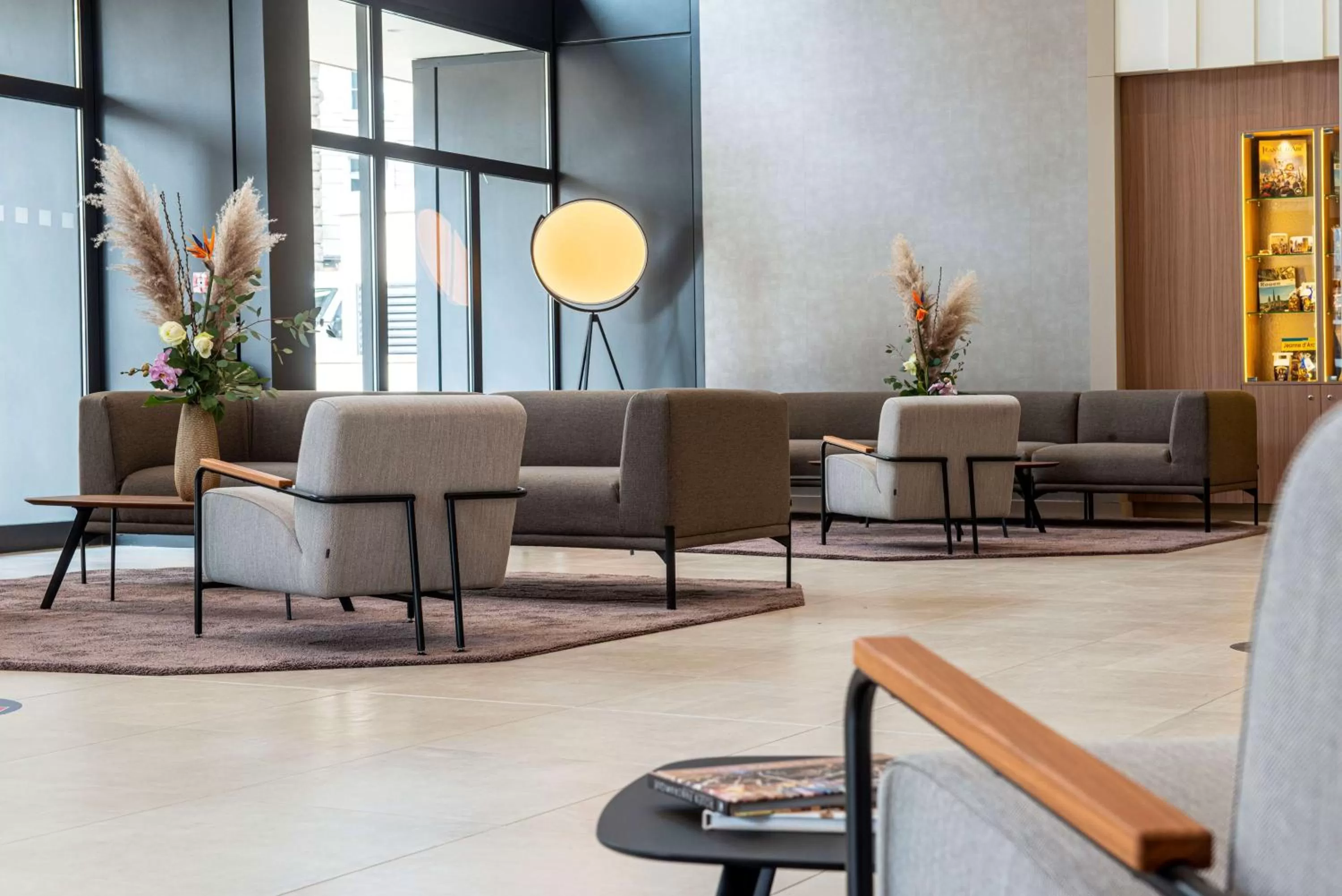 Lobby or reception in Radisson Blu Hotel, Rouen Centre