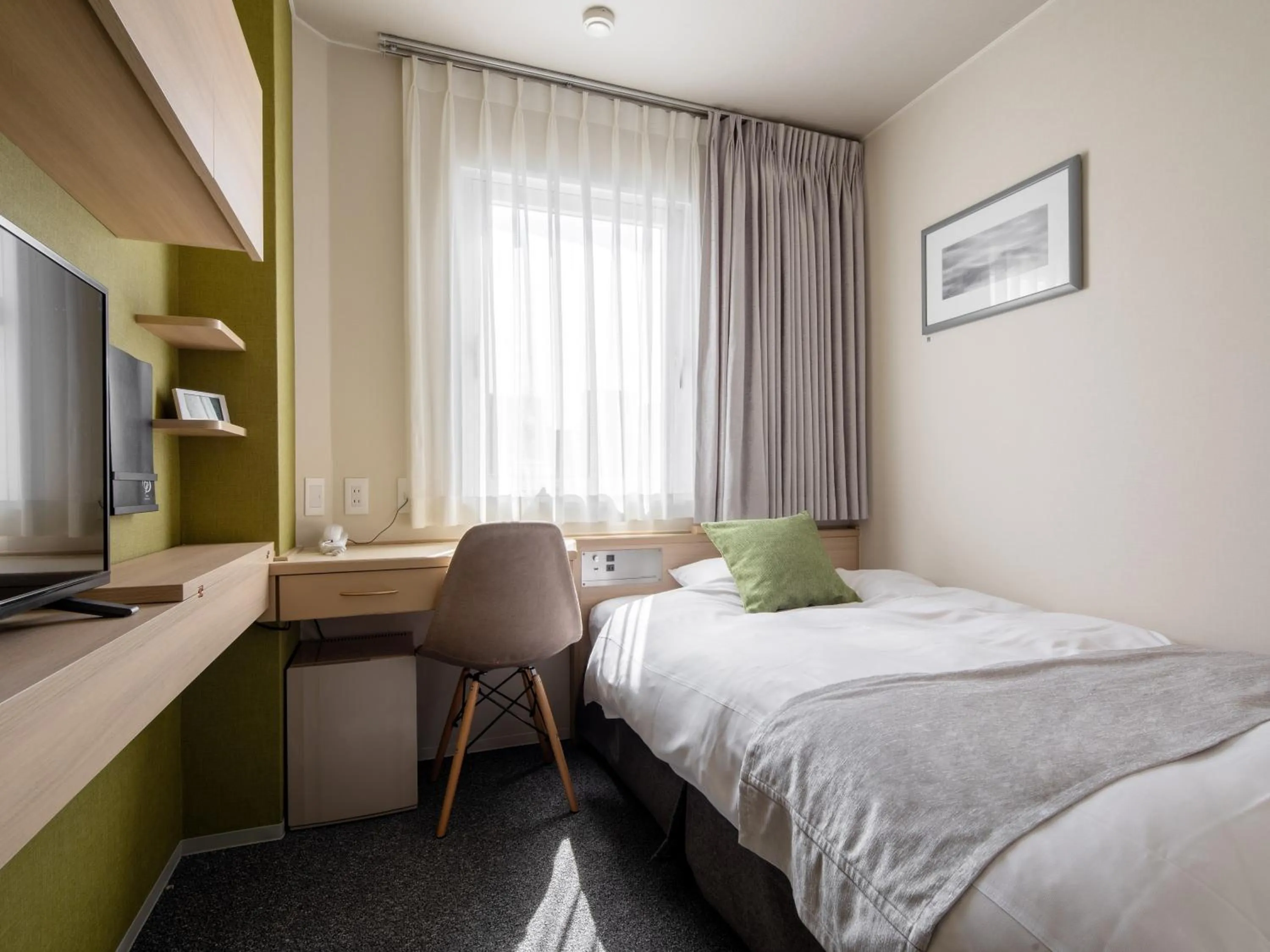 Photo of the whole room, Bed in Fujieda Park Inn Hotel