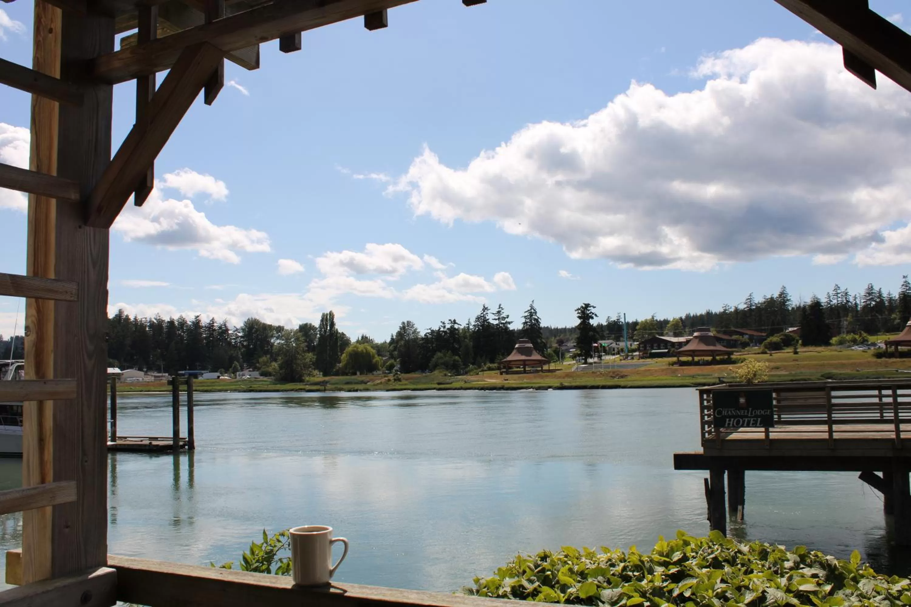 Lake View in La Conner Channel Lodge