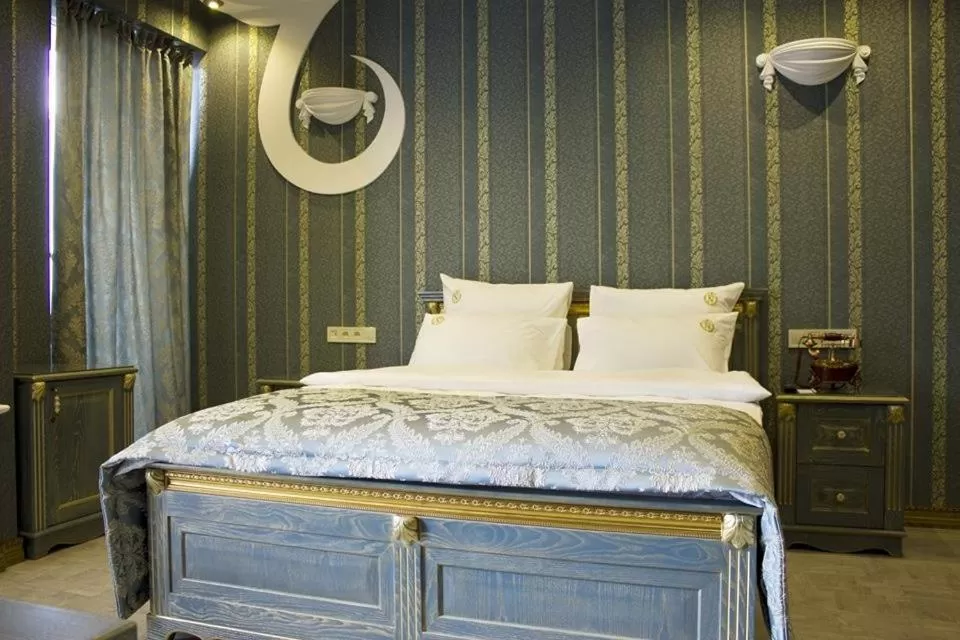 Bed in Neapol Boutique Hotel